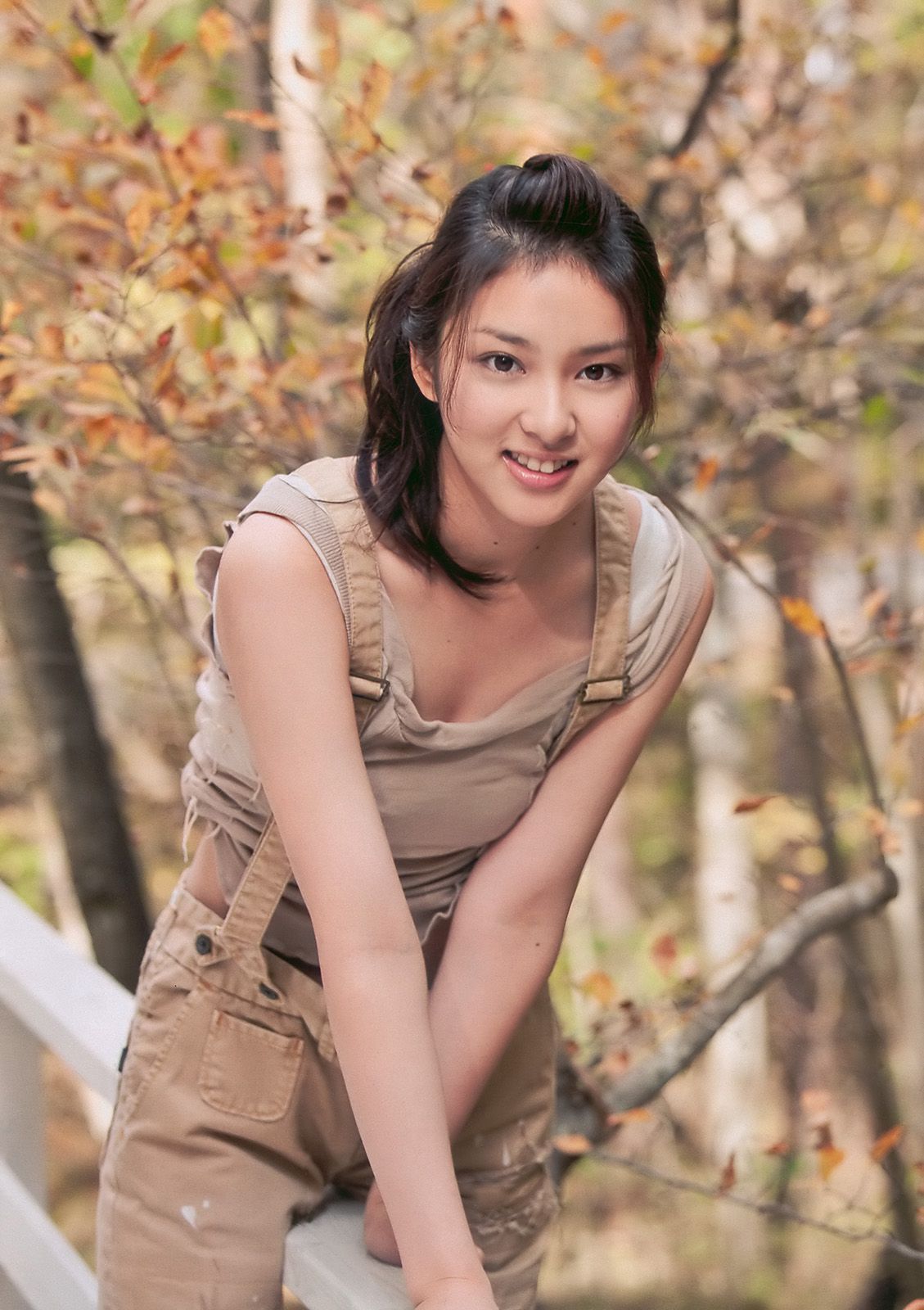 武井咲 西田麻衣 丸高愛実 池田夏希 [Weekly Playboy] 2010年No.52 写真杂志_第5张