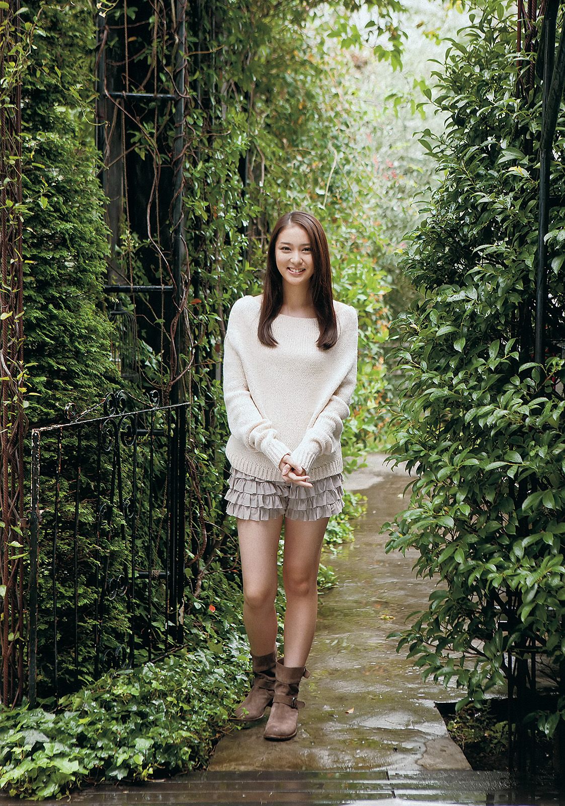 武井咲 高柳明音 鈴木ちなみ 小池里奈 磯山さやか [Weekly Playboy] 2012年No.03-04 写真杂志_第3张