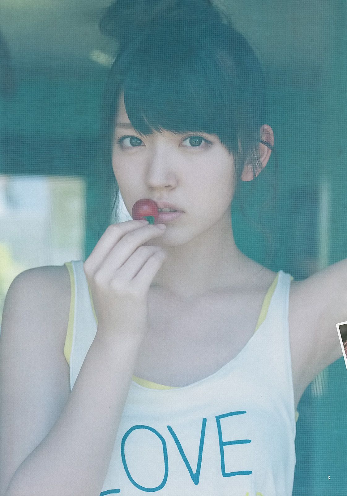 鈴木愛理 小島瑠璃子 ベイビーレイズ [週刊ヤングジャンプ] 2013年No.33 写真杂志_第4张