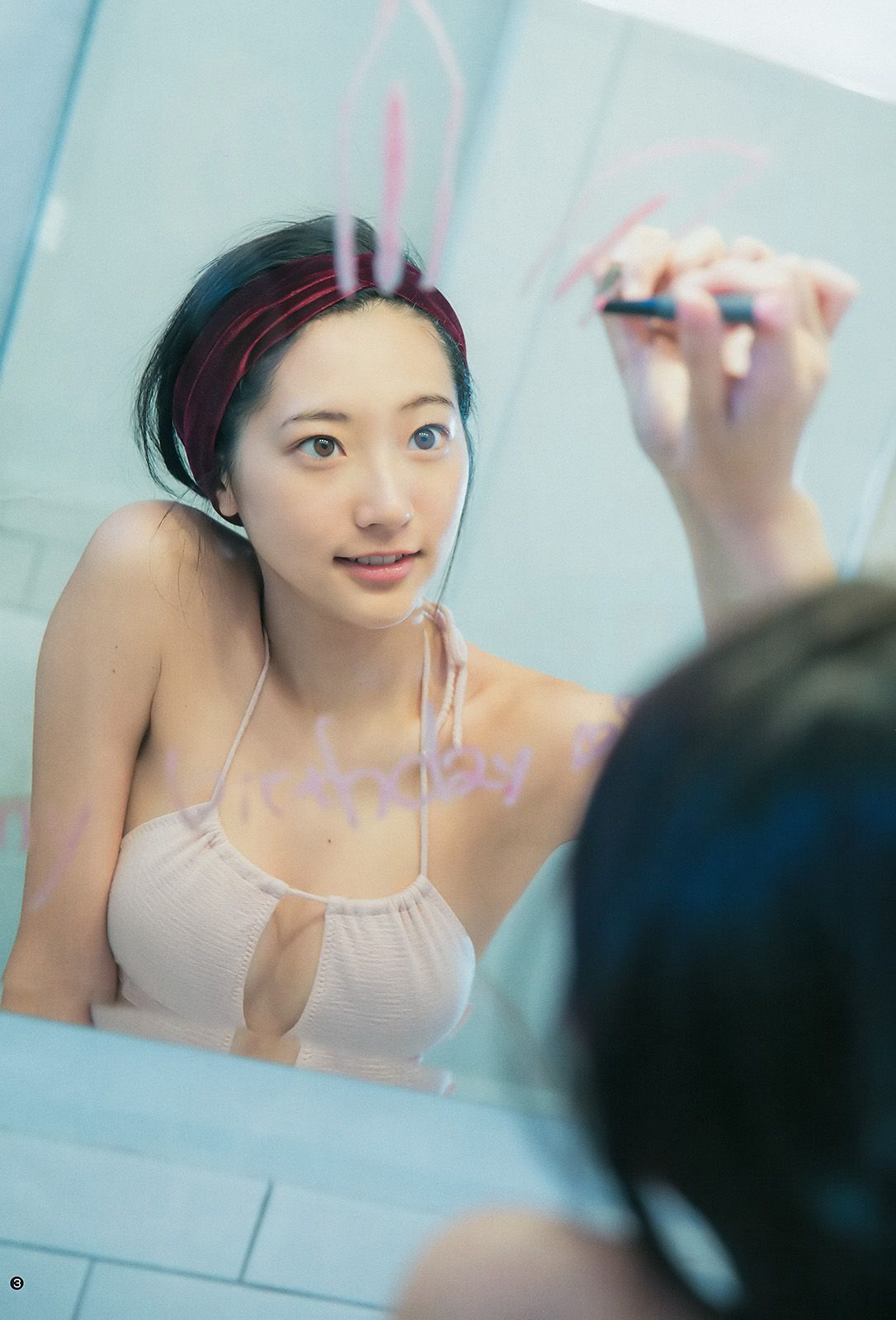 武田玲奈 梅澤美波 [Weekly Young Jump] 2017年No.34 写真杂志_第4张