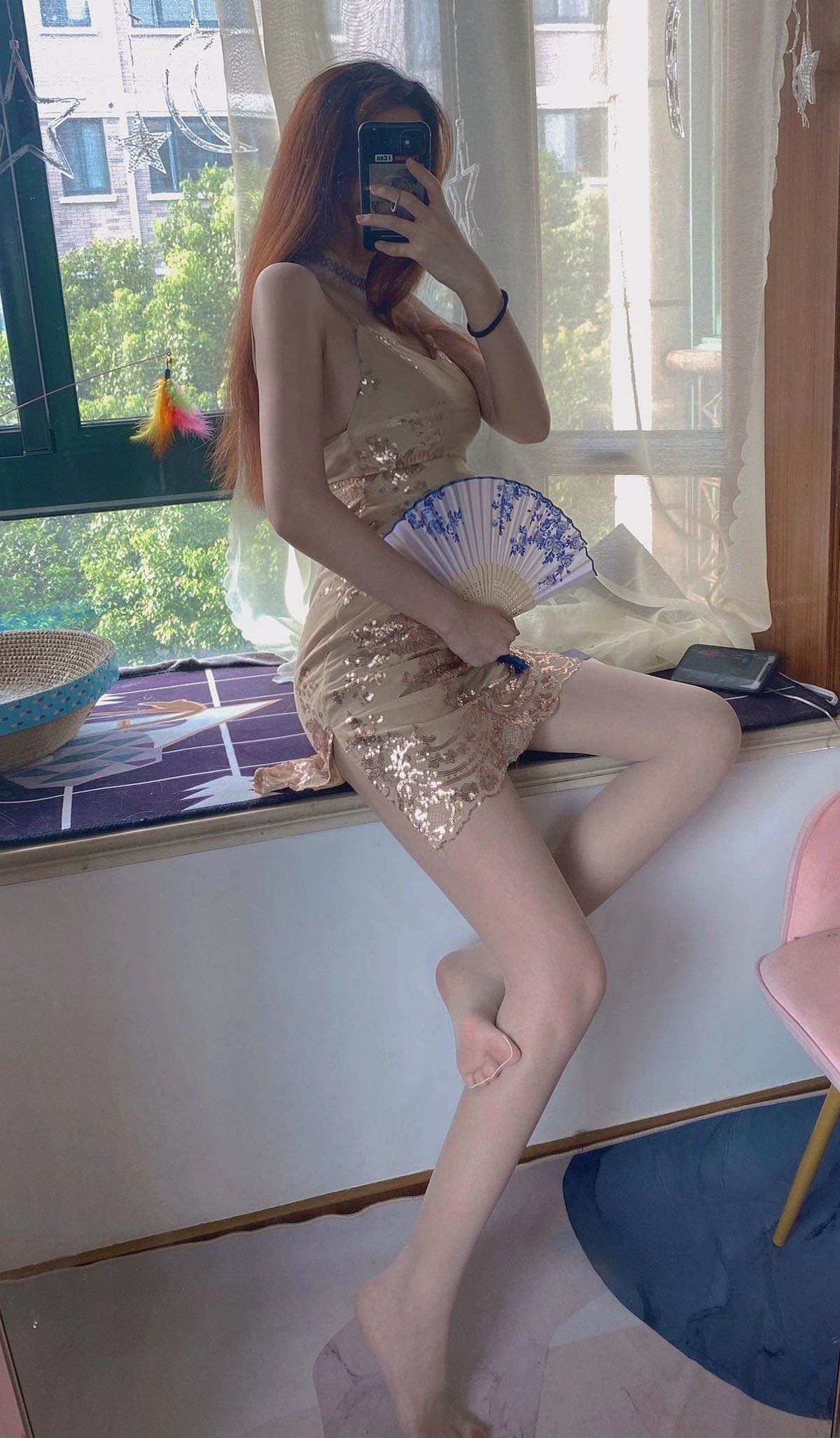 提袜少女 – 朋友圈收费系列套图&视频