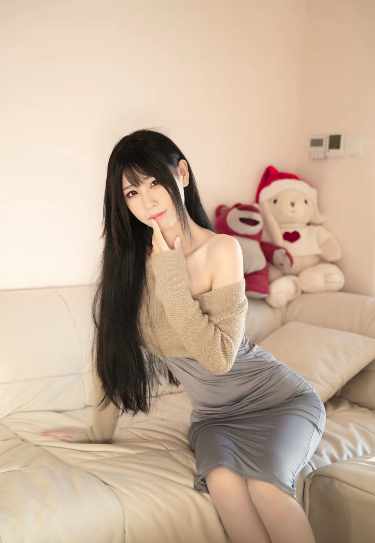 十万口草莓粥粥(B站) – 舰长图包合集&视频[24套-2025.4]