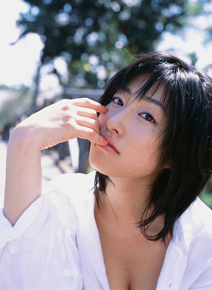 佐藤寛子《Lights,Camera,Action》 [YS Web] Vol.137_第1张