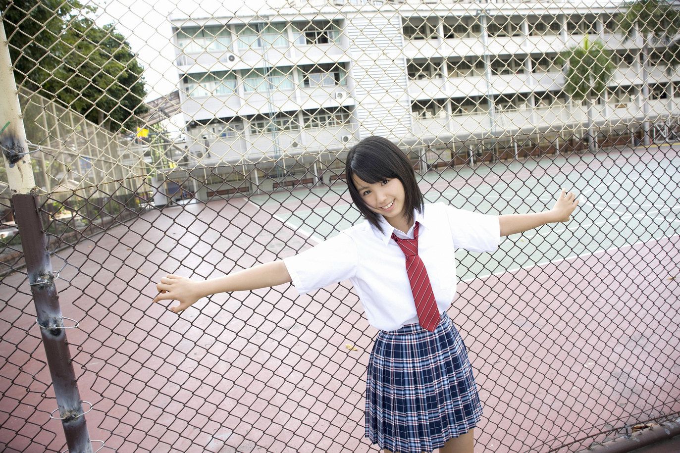 小池里奈《放課後ヒロイン》 [YS Web] Vol.352_第2张