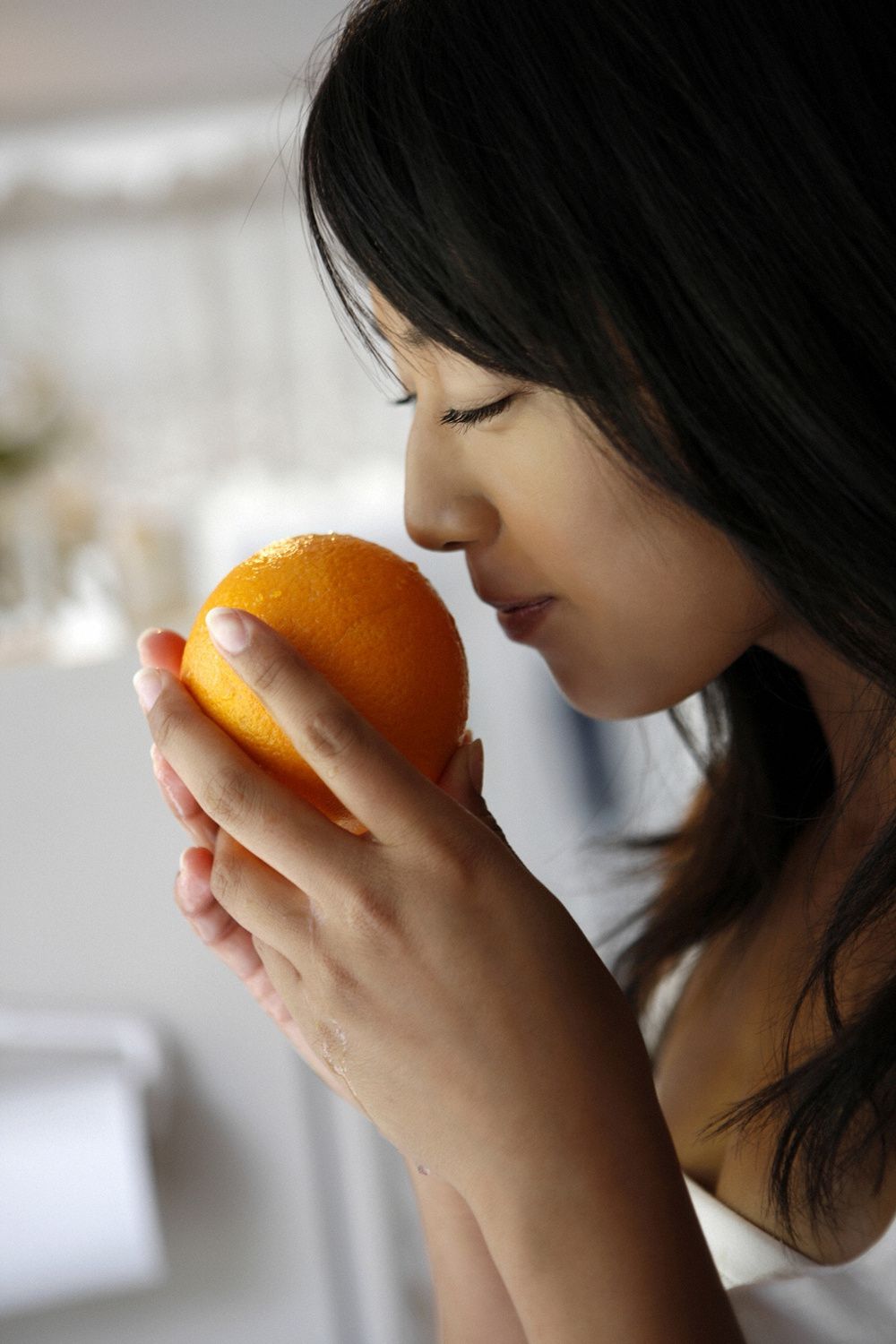 浅尾美和《ビーチの妖精、まどろみの休日》 [YS Web] Vol.357_第2张