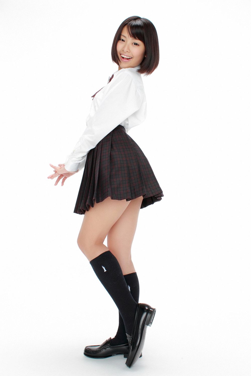 酒井蘭《童顏黑髮ショート入學！》 [YS Web] Vol.471_第3张