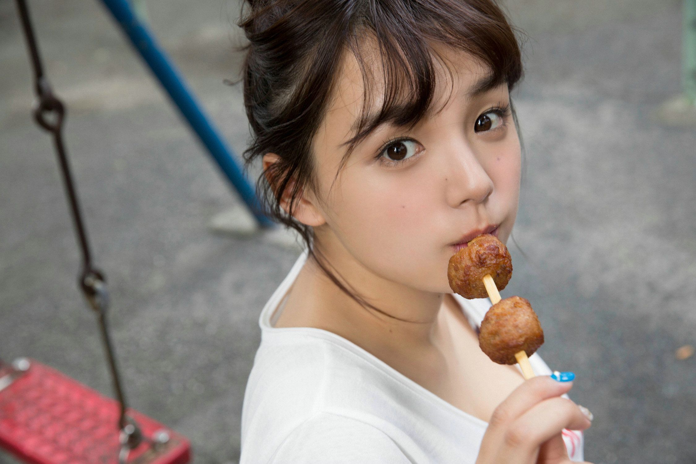 篠崎愛《In The Room》 [YS Web] Vol.629_第3张