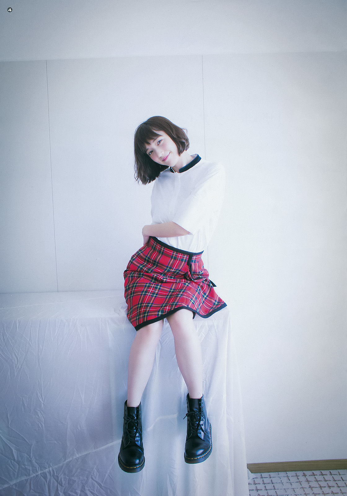 [Young Gangan] 2017年No.23 本田翼 奥津マリリ_第4张