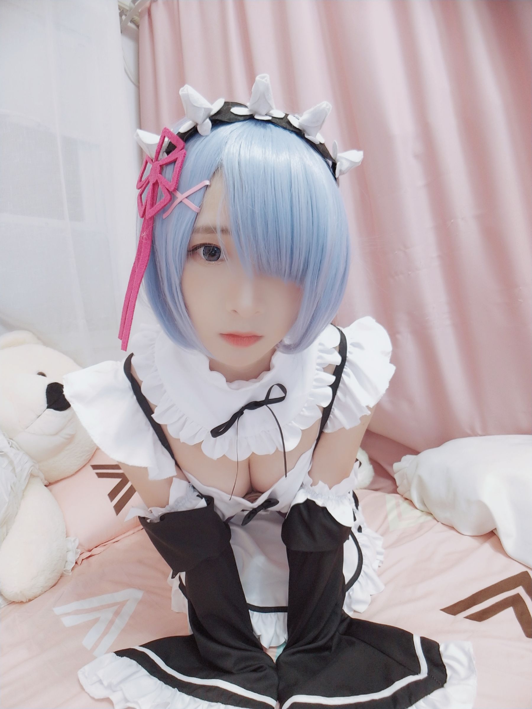 二次元美女古川kagura 蕾姆女仆 [33P]