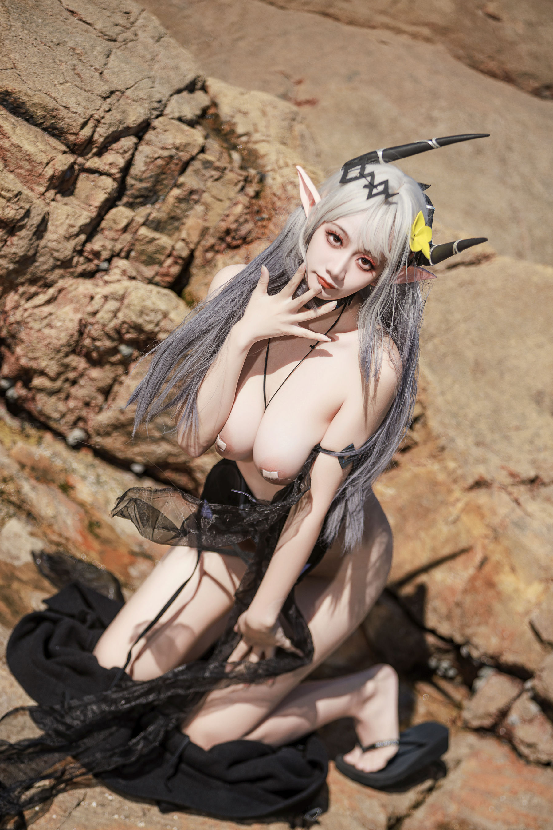 阿雪雪 – 泥岩泳装 [42P]