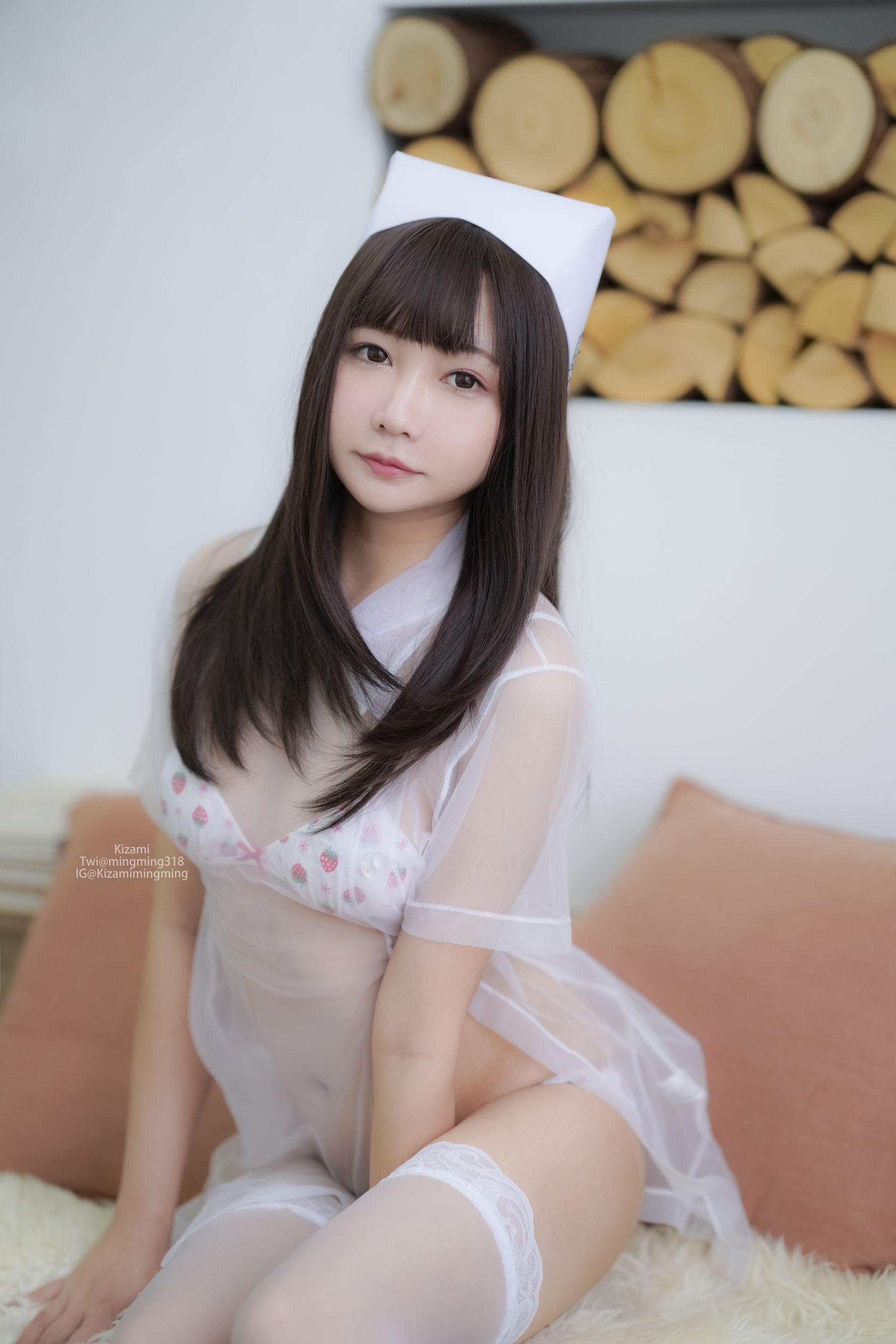 [銘銘Kizami] fantia なぜ私をずっと見ていますか？(9.6) [25P]