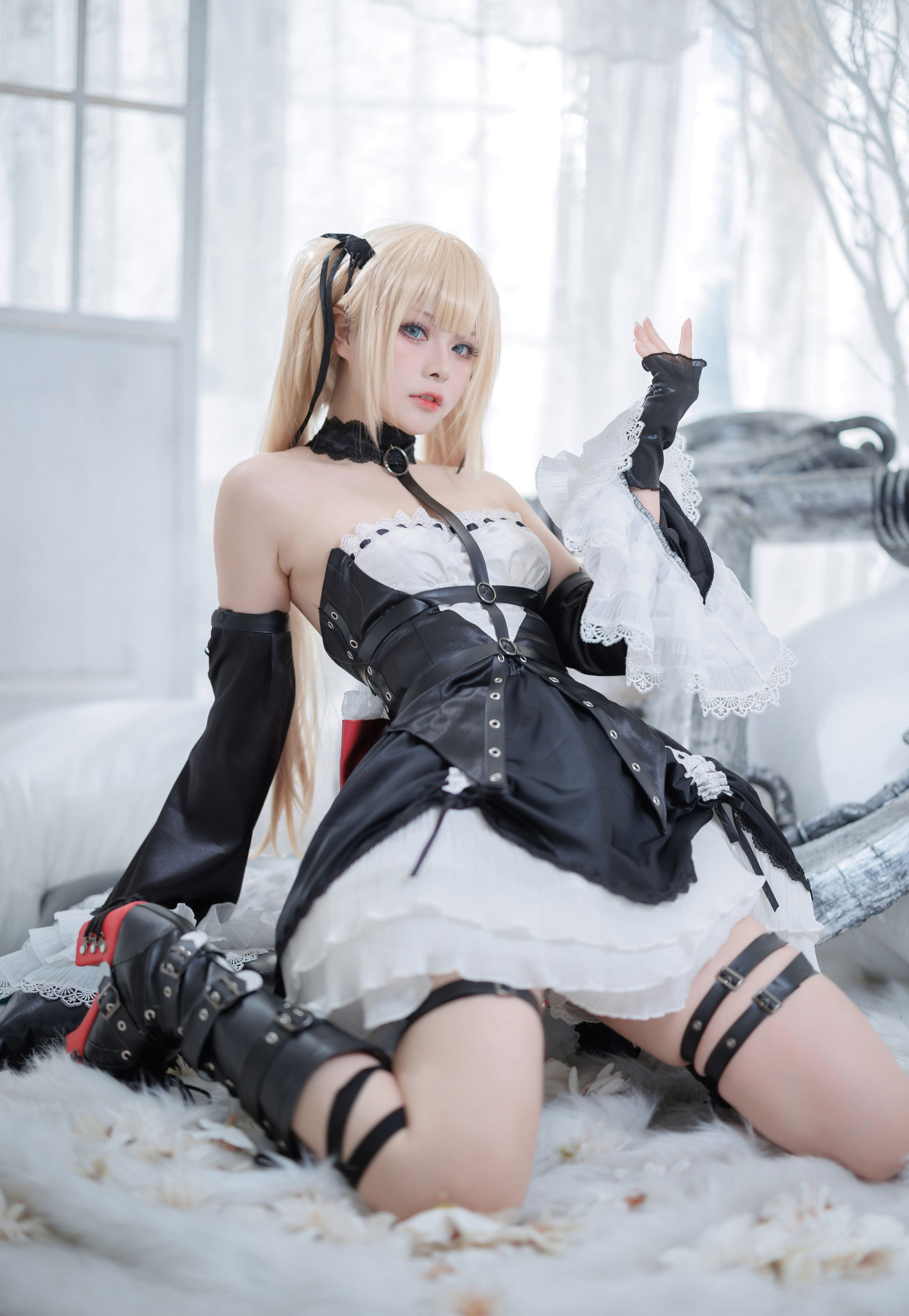 动漫博主w百合欧皇子w&肃雨雨雨 – 玛丽萝丝柴郡 [18P]