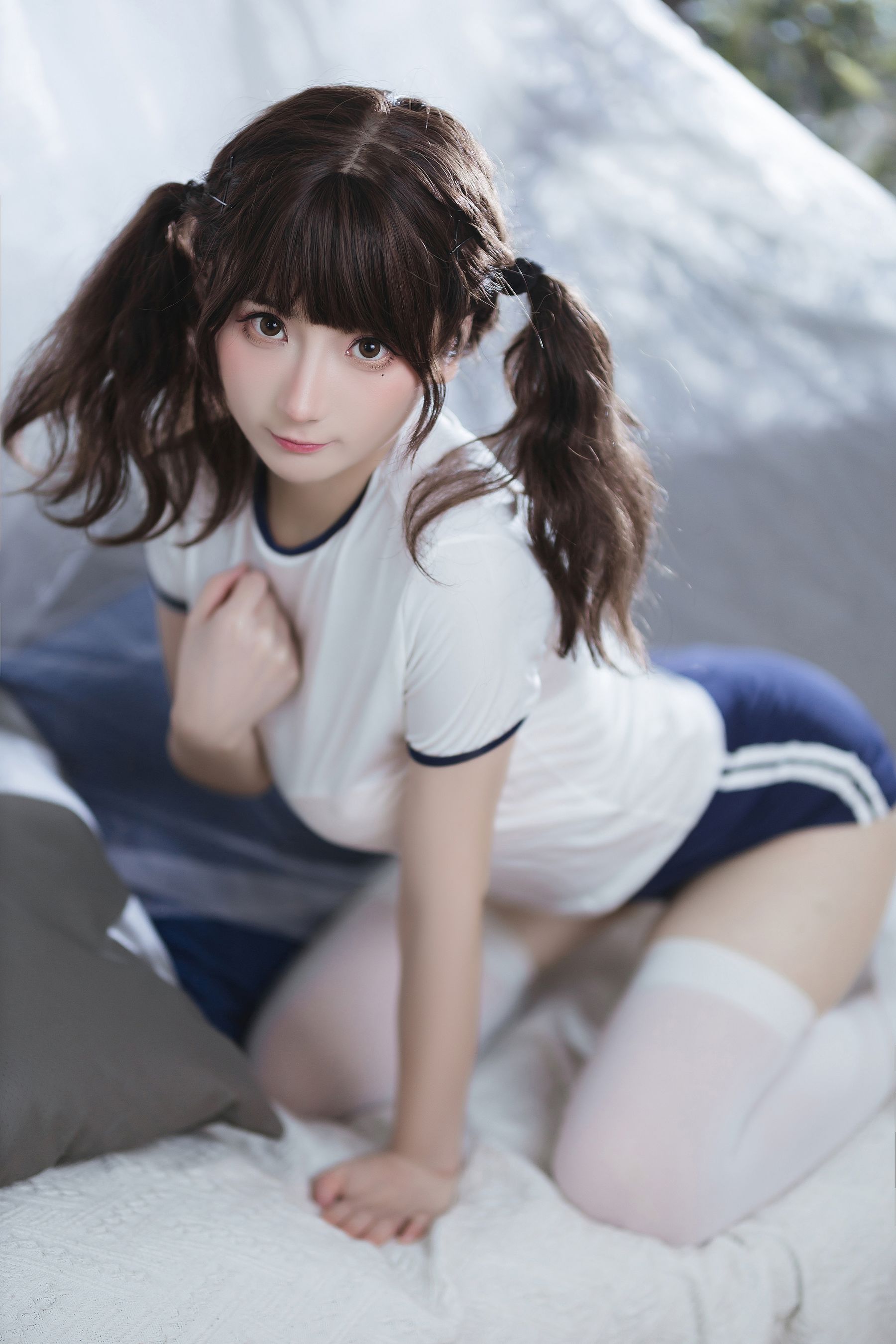 是三不是世w – 束缚 [37P]