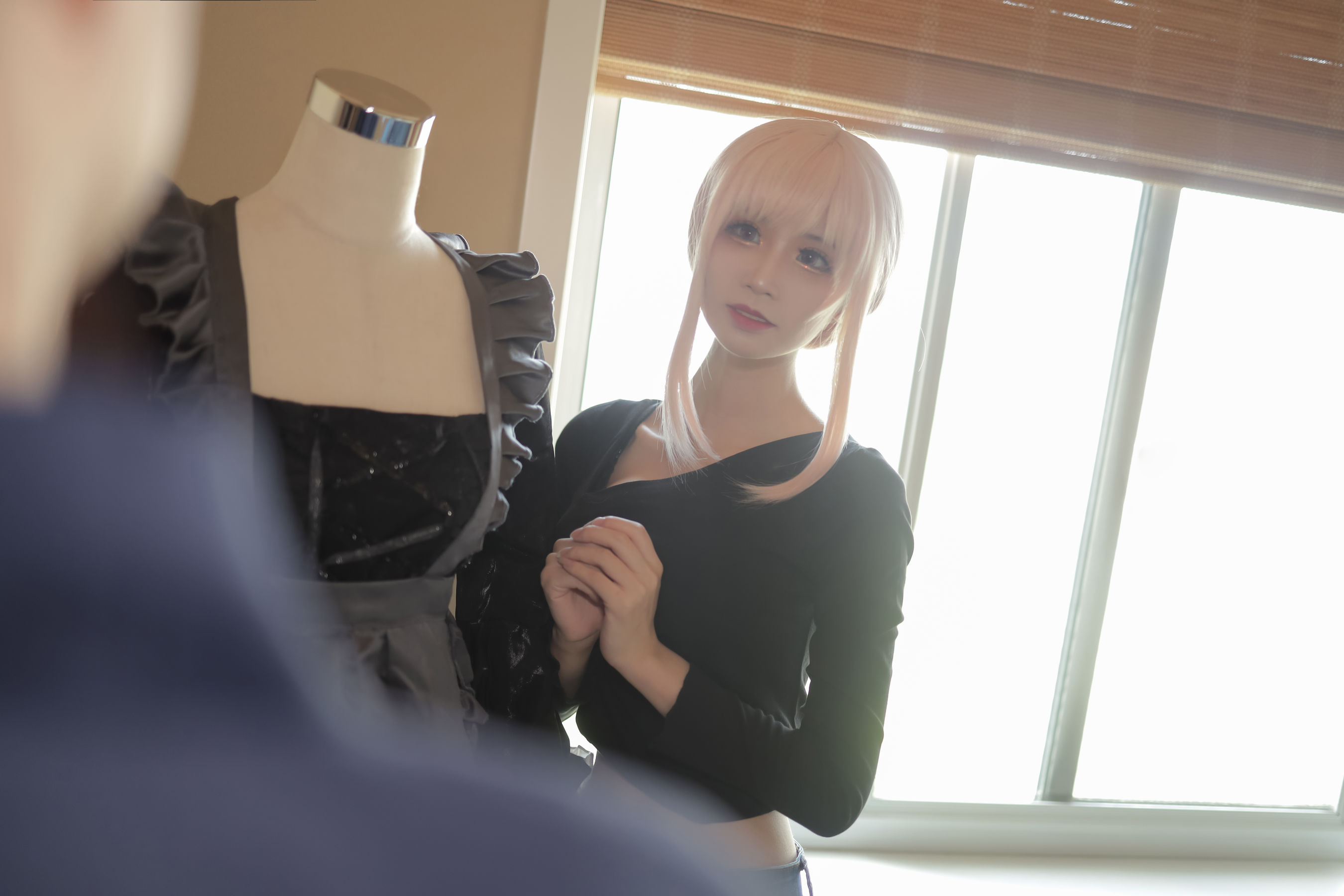 动漫博主爱老师_PhD – 喜多川海梦 洛丽塔 [13P]