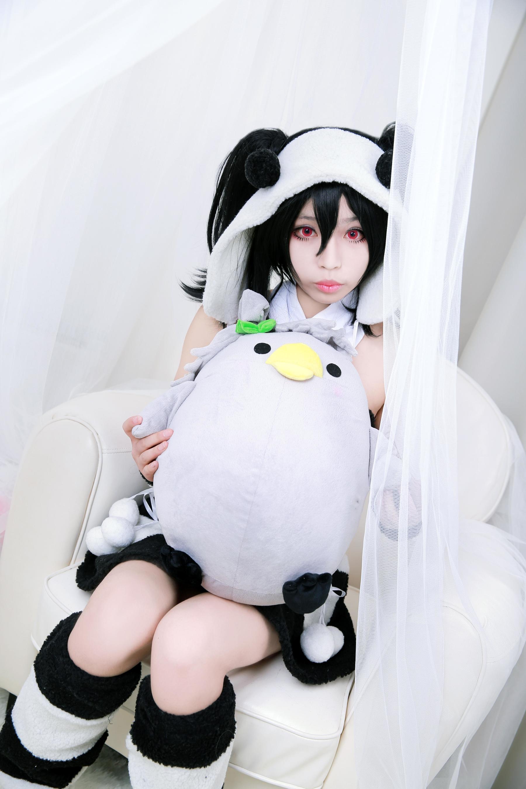 [Cosplay写真] 萌妹白易子教主 – LOVELIVE! [10P]