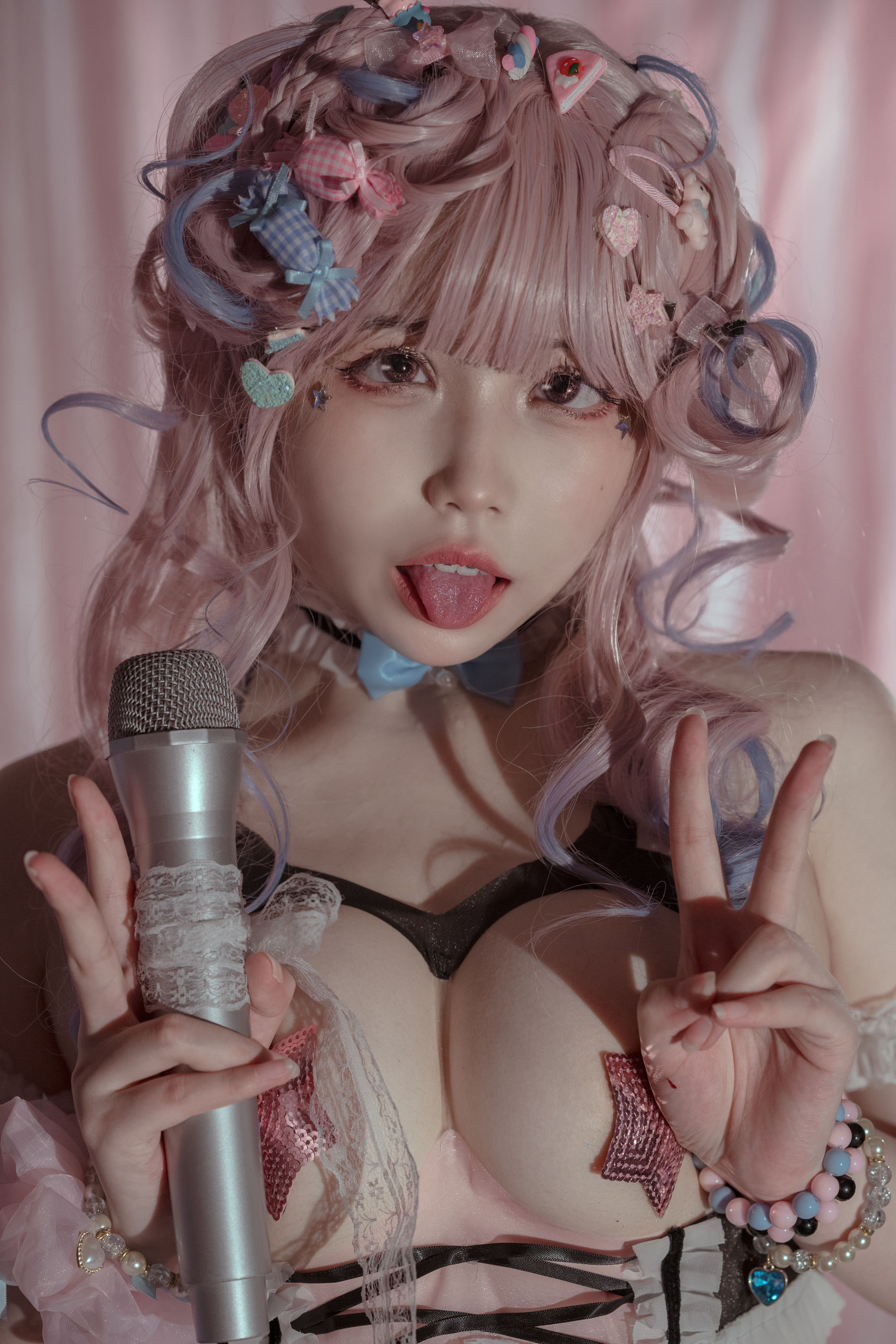 七月喵子 – 爱豆 [31P]