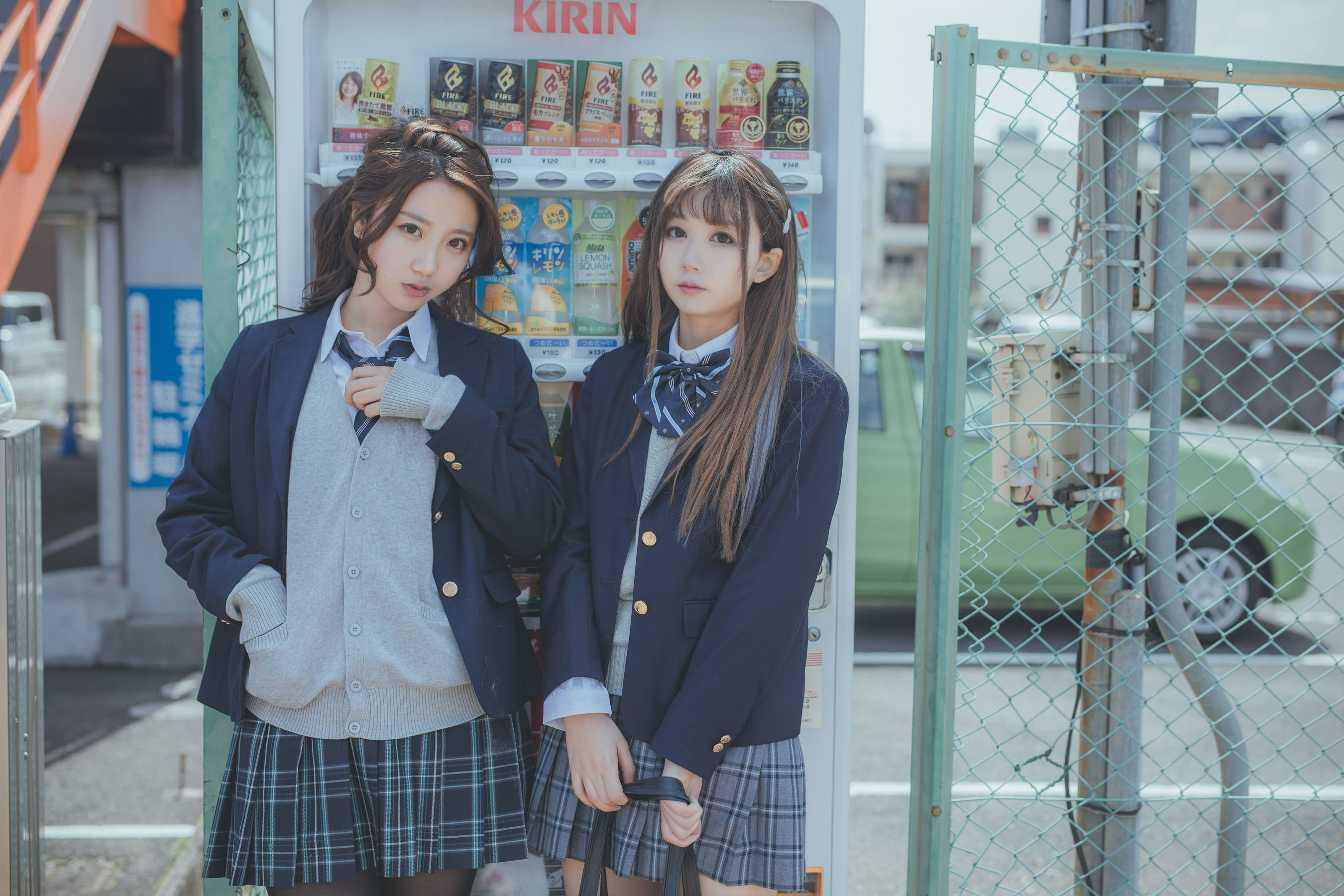 [萝莉COS] 黑川 – JK百合 [20P]