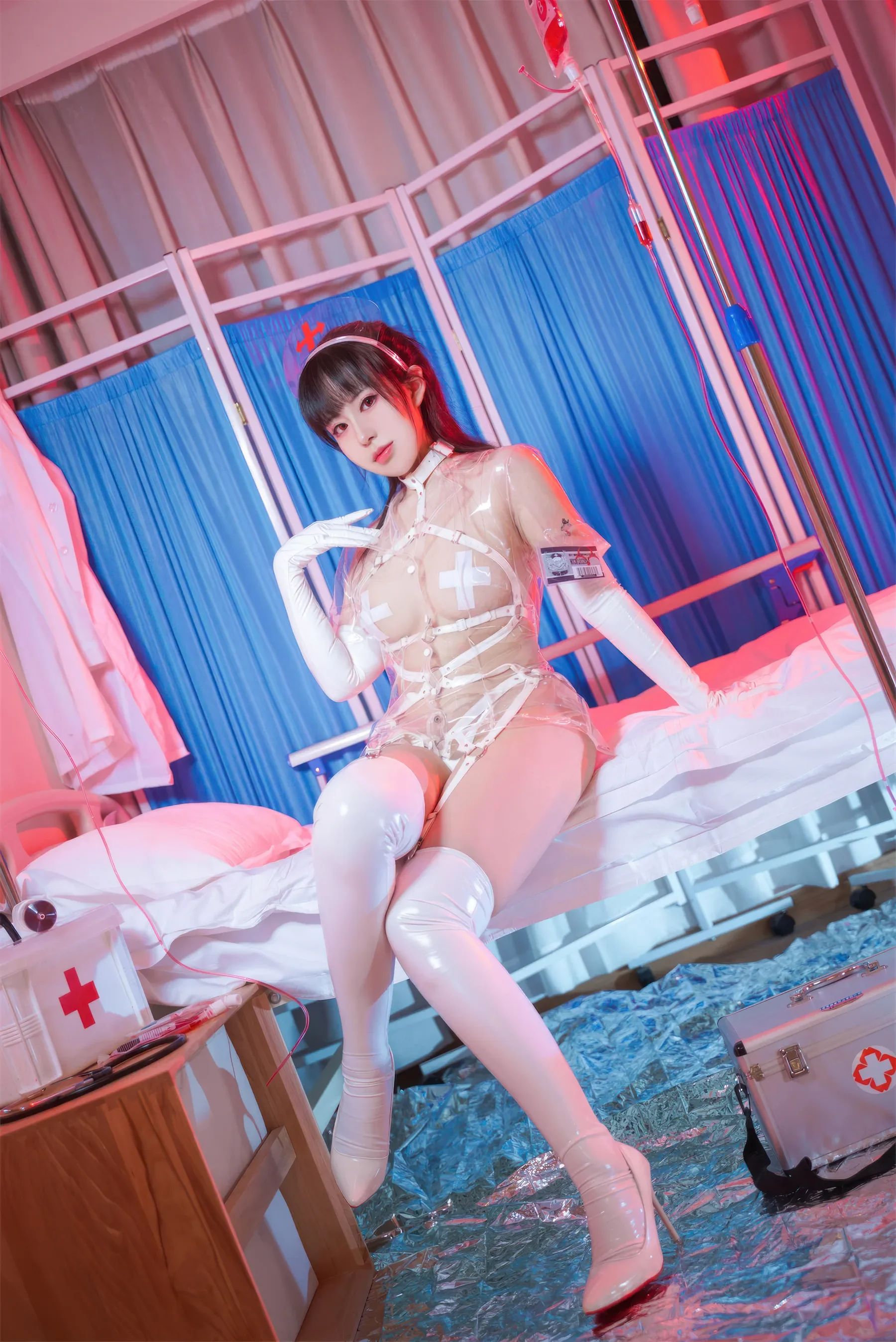 虎森森 – 透明护士 [60P]