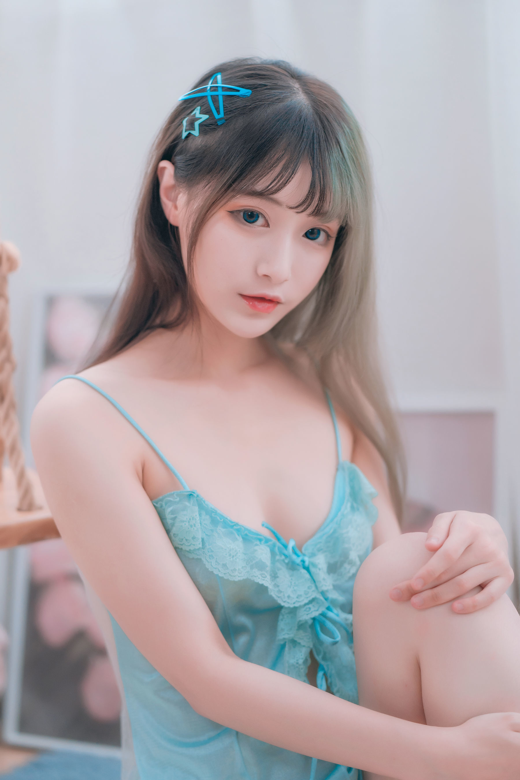 动漫博主铁板烧鬼舞w – 露背 [20P]