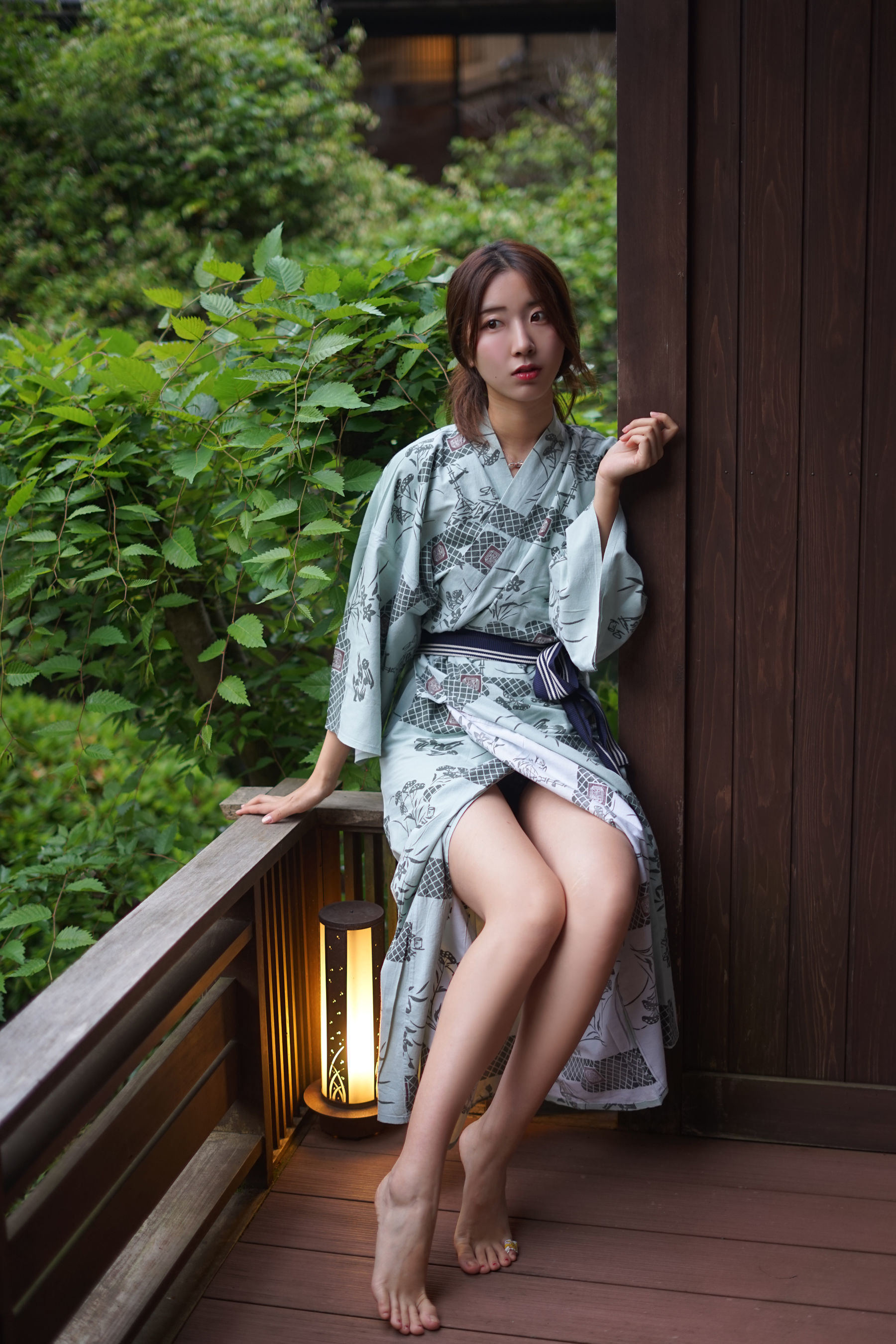 人气Coser黑川 温泉浴衣 [13P]