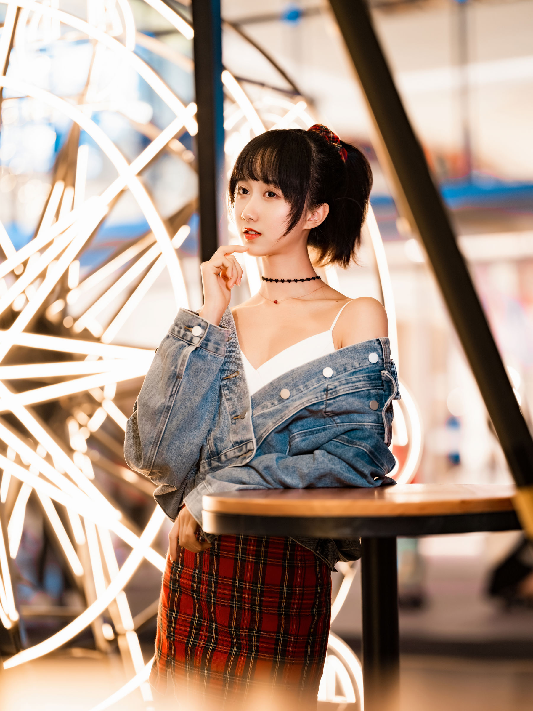 萌系小姐姐木绵绵OwO – 都市夜恋 [26P]