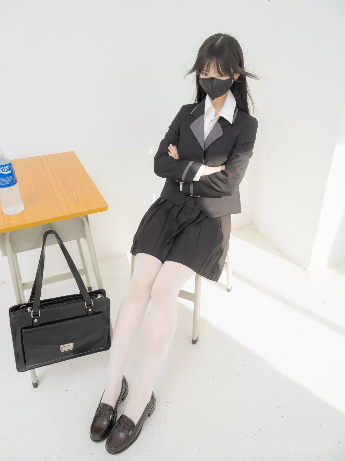 紧急企划 – 内部 见希 职员 [59P]