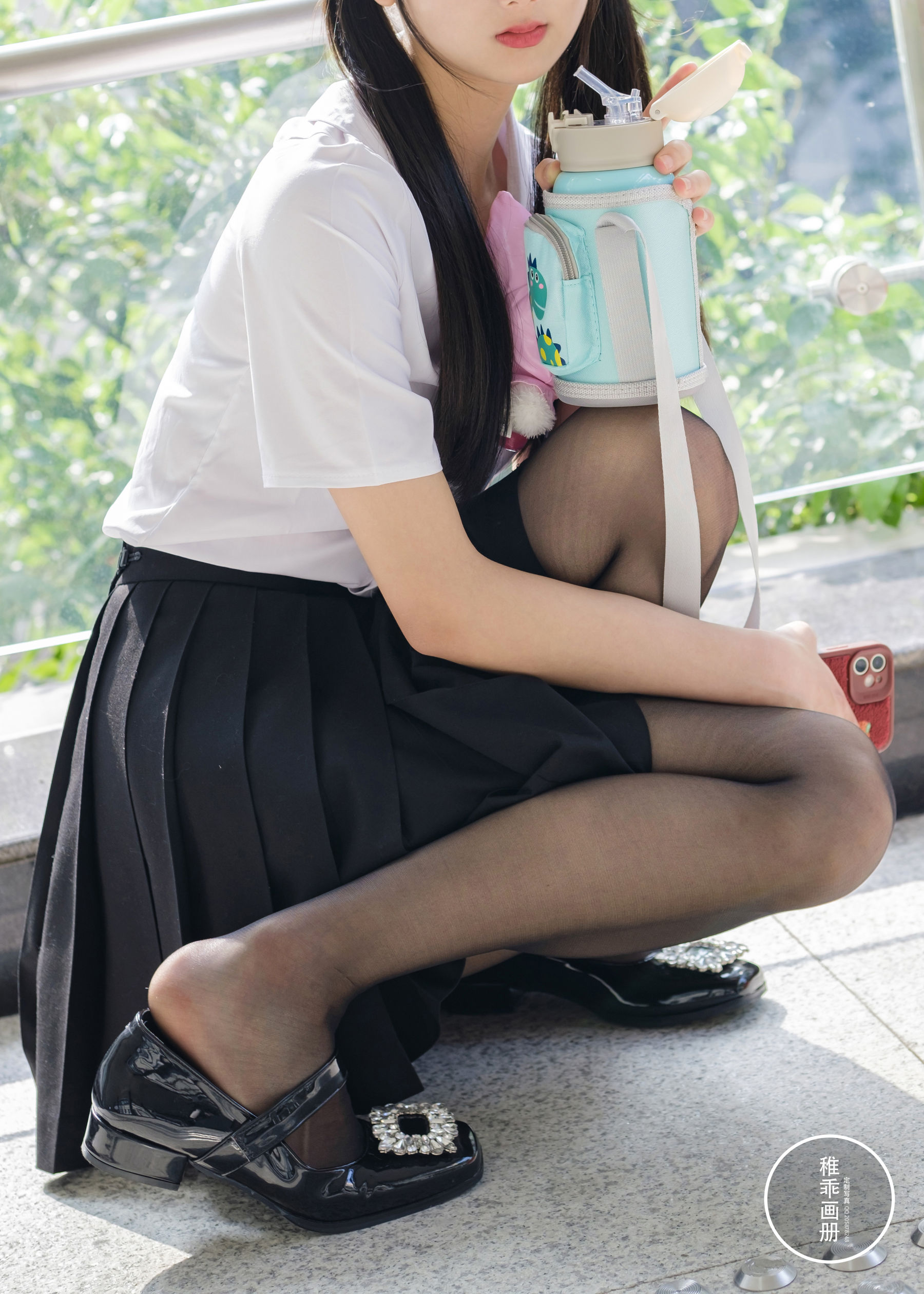 柴系小乖(稚乖画册) – 夜夜 逛街13d黑丝 [60P]