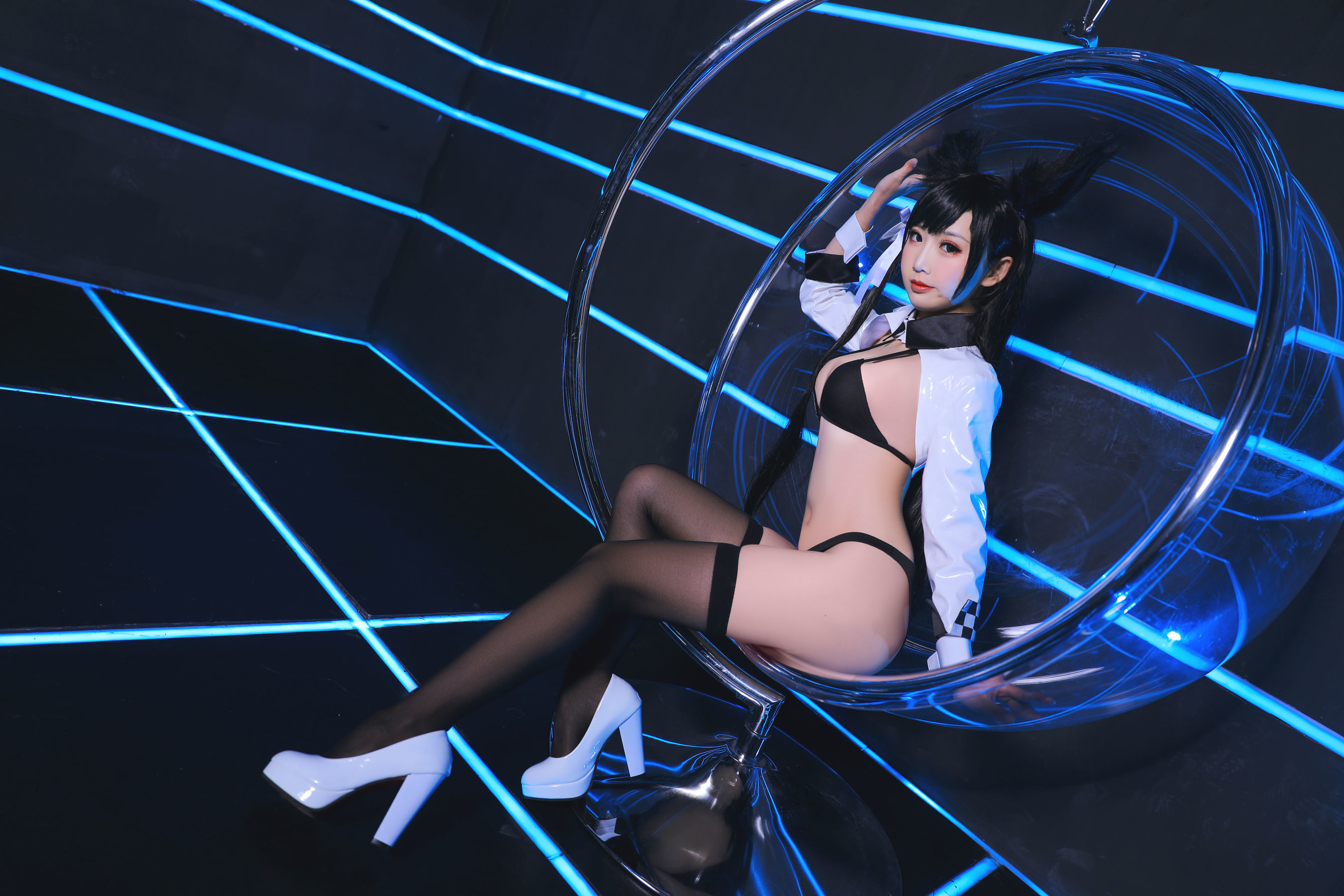 [萝莉COS] 面饼仙儿 – 爱宕赛车娘 [17P]