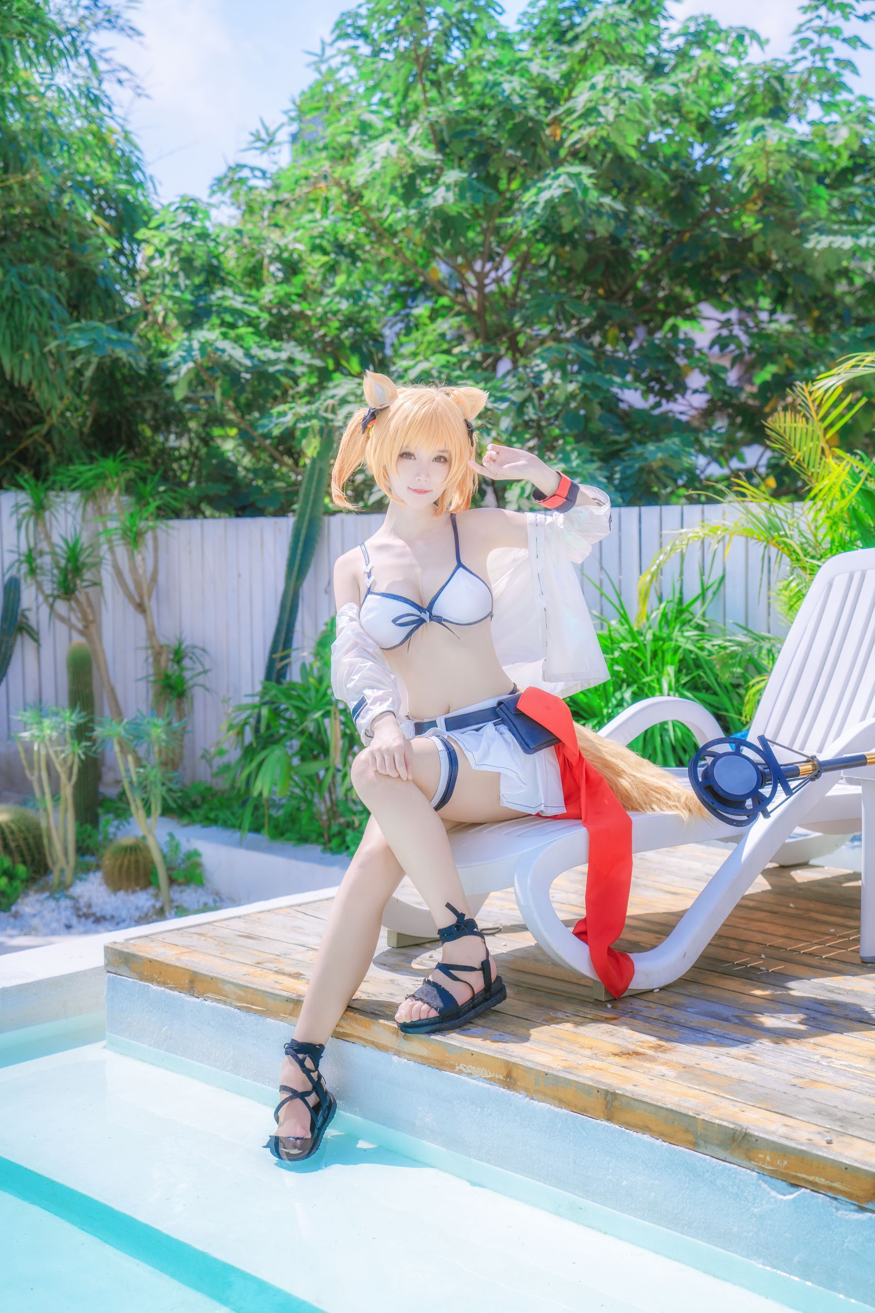 [Cosplay写真] 萌宠博主yui金鱼 – 空泳装 [9P]