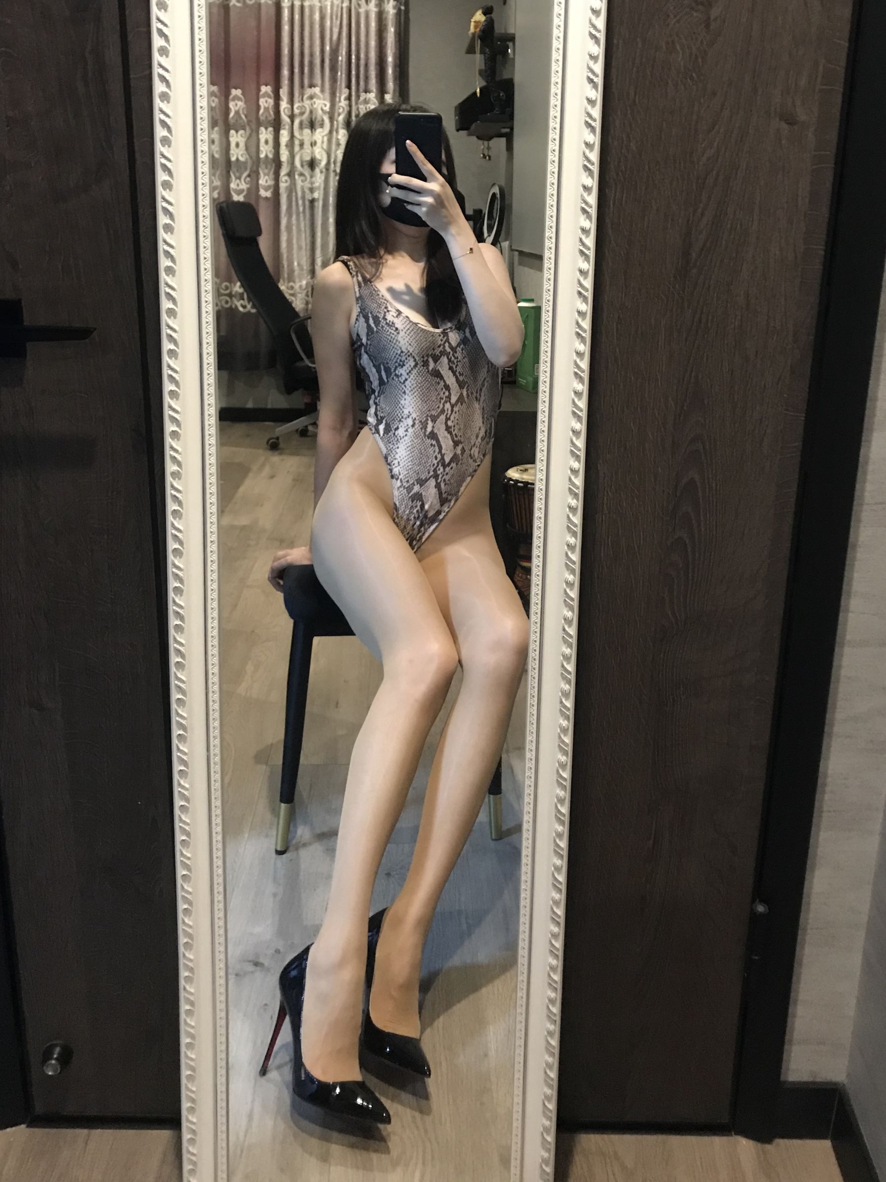 丝足博主麋鹿_Monroe 2020.06.20 丝享 [29P]