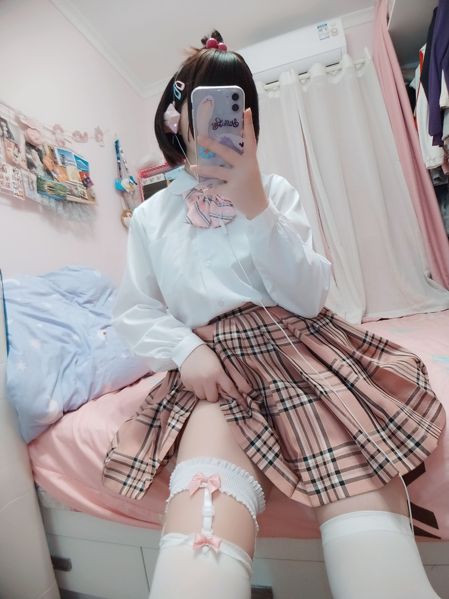 二次元美女古川kagura – 白丝JK [41P]