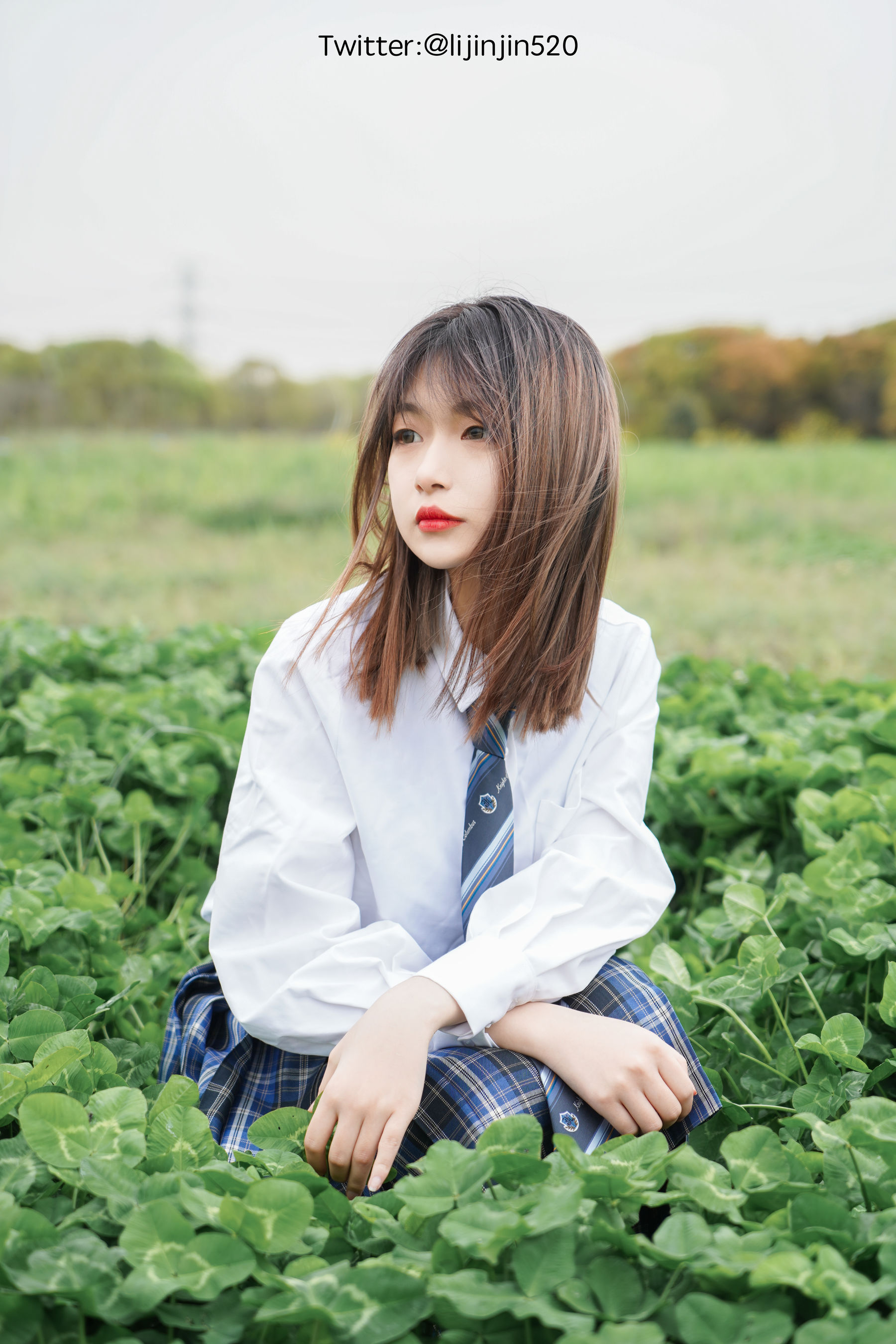 梨瑾瑾 – 户外JK2 [47P]