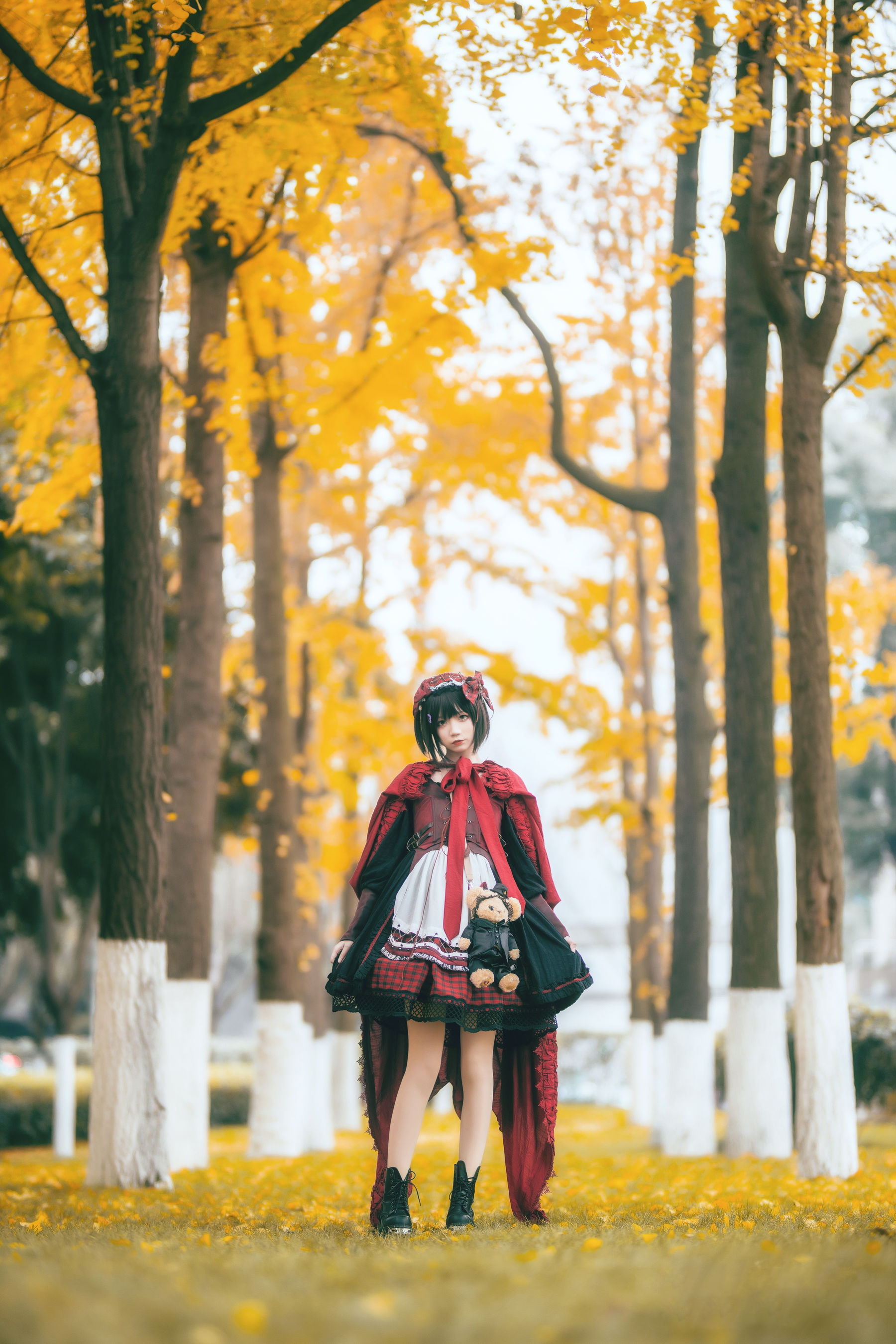 清纯少女五更百鬼 – 小红帽 [6P]