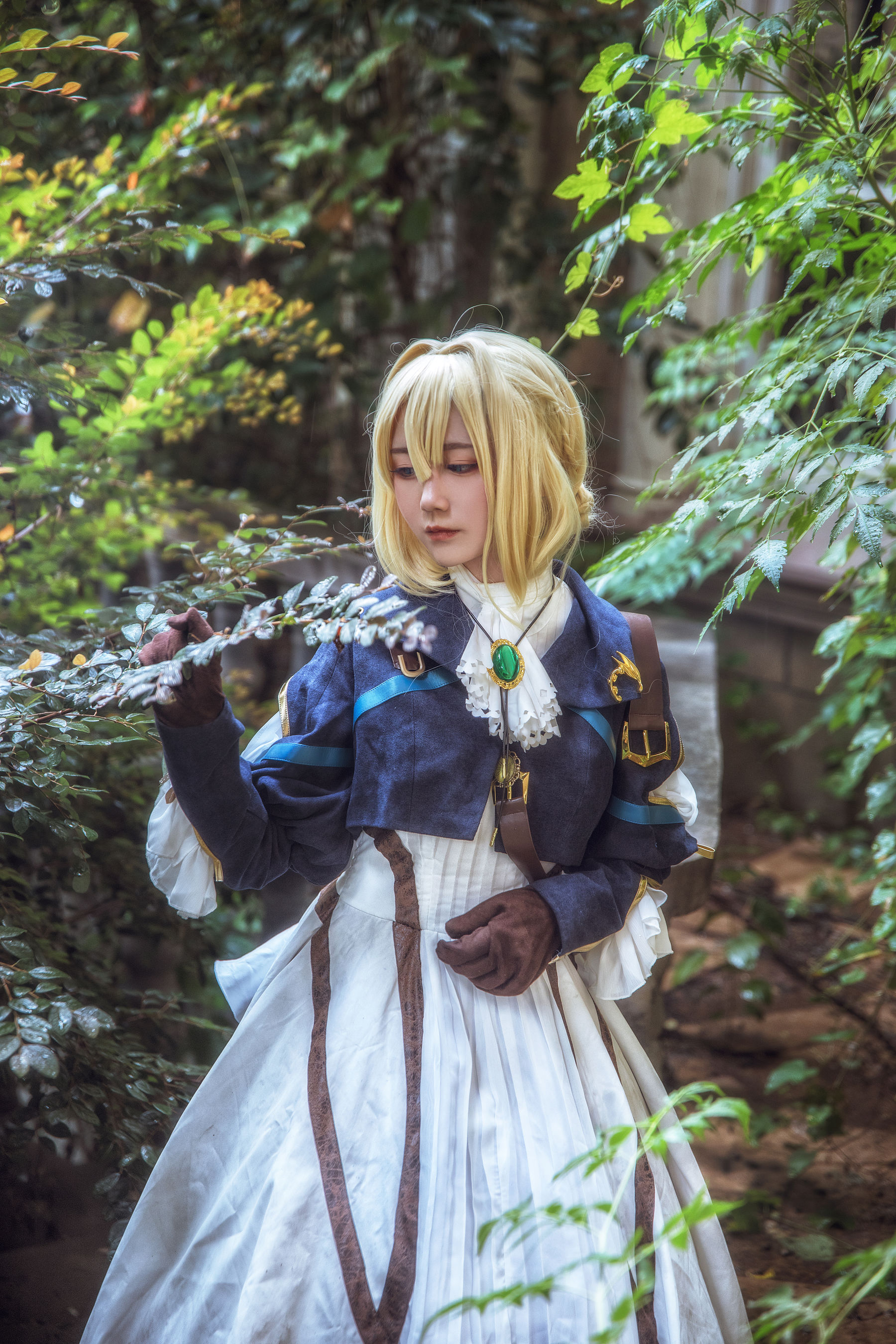 [Cosplay写真] 动漫博主弦音sic – 紫罗兰永恒花园 薇尔莉特・伊芙加登 [10P]