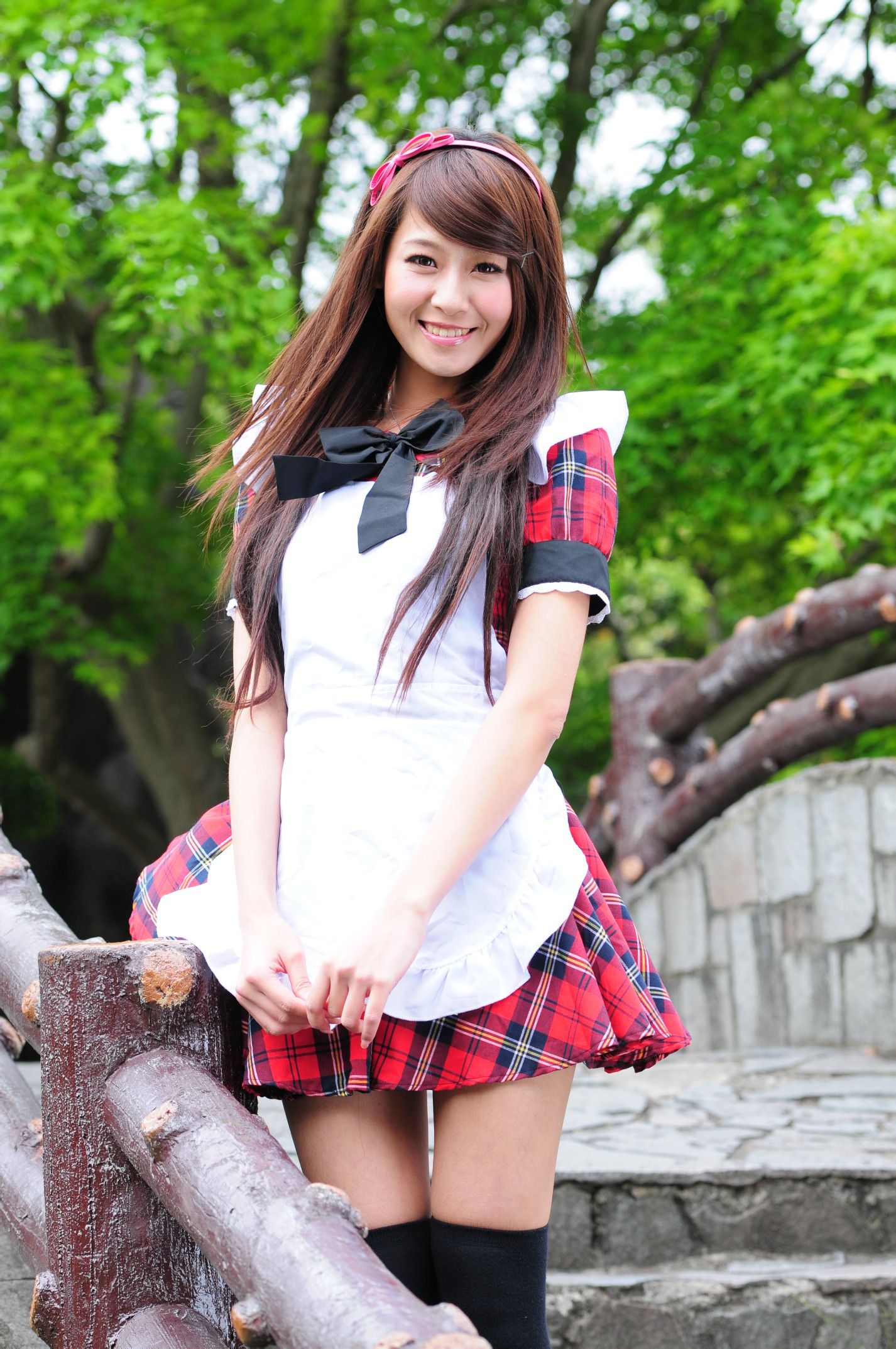 winnie小雪@庄温妮《校园长筒袜女仆美拍》 [87P]