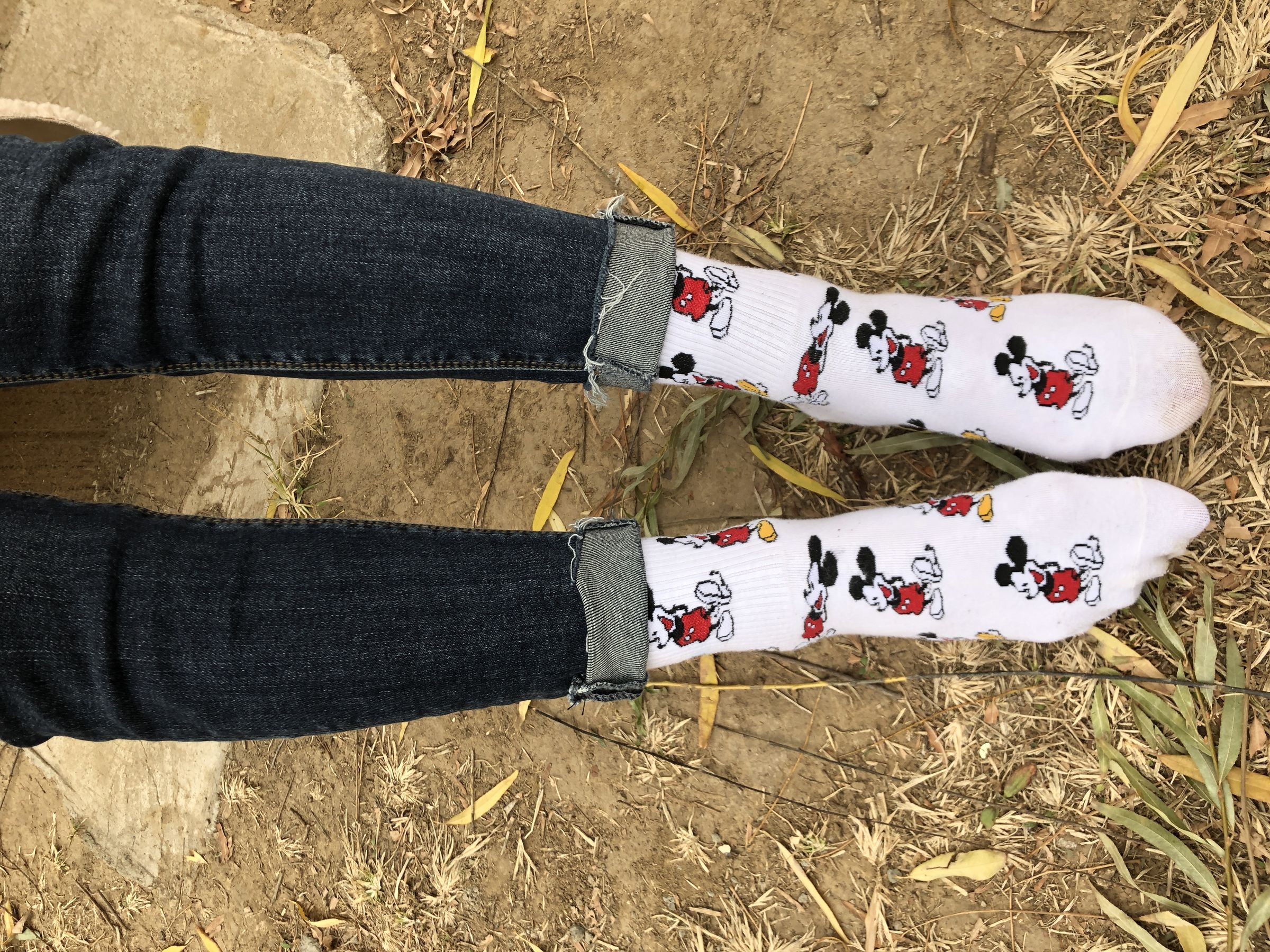 安乔乔儿(Nia乔乔) No.010 红甲裸足 [129P]