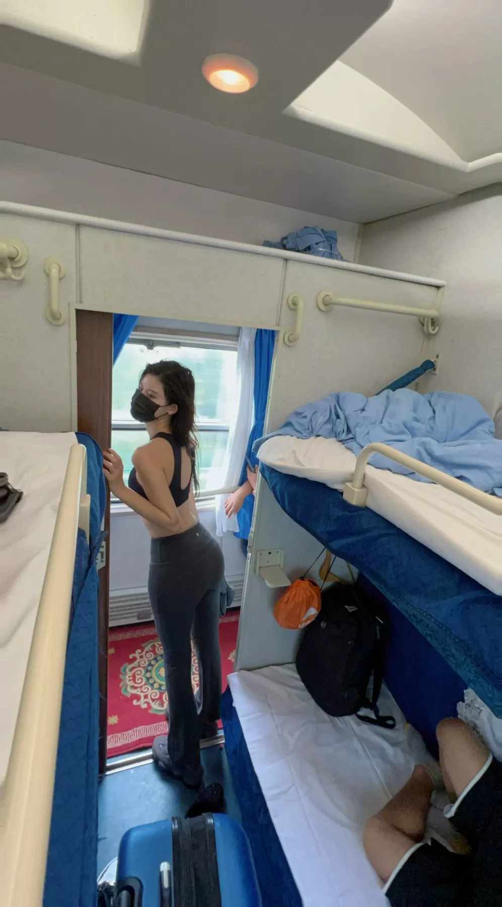 就是阿朱啊 – 微密圈私拍流出图集3 [29P]