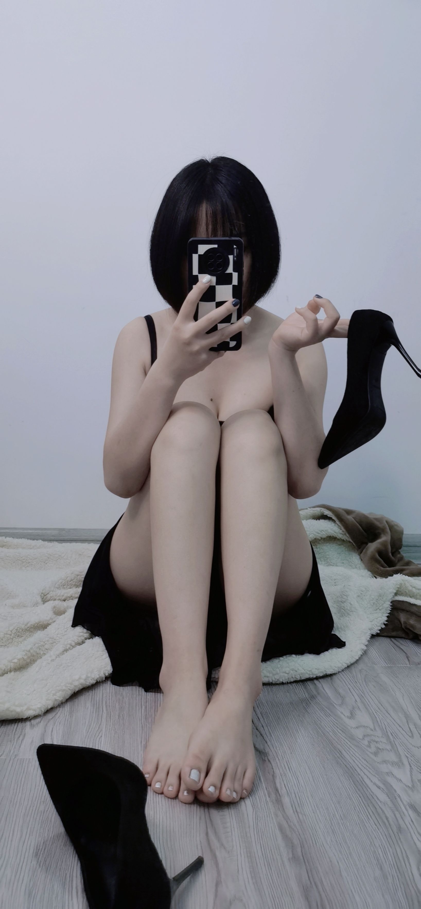 樱桃老师 – 费腰子 [30P]