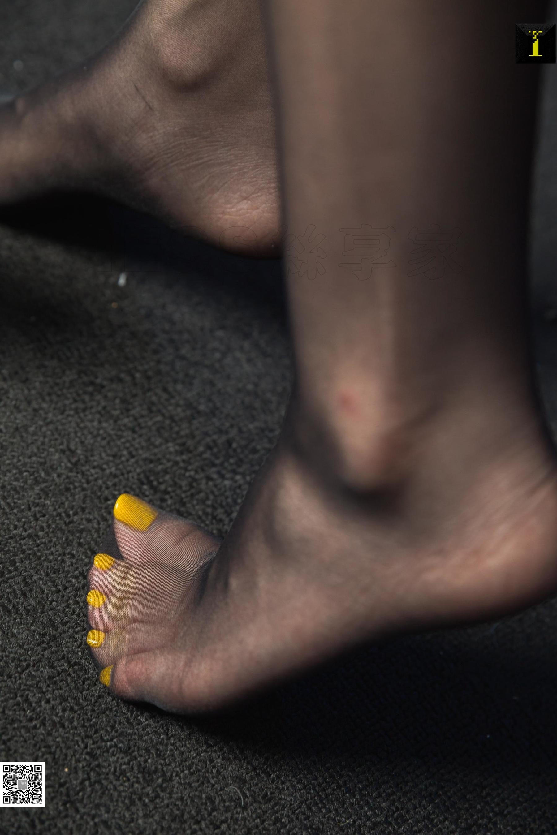 [IESS异思趣向] 模特：可乐 《白领的休息间隙》_第5张