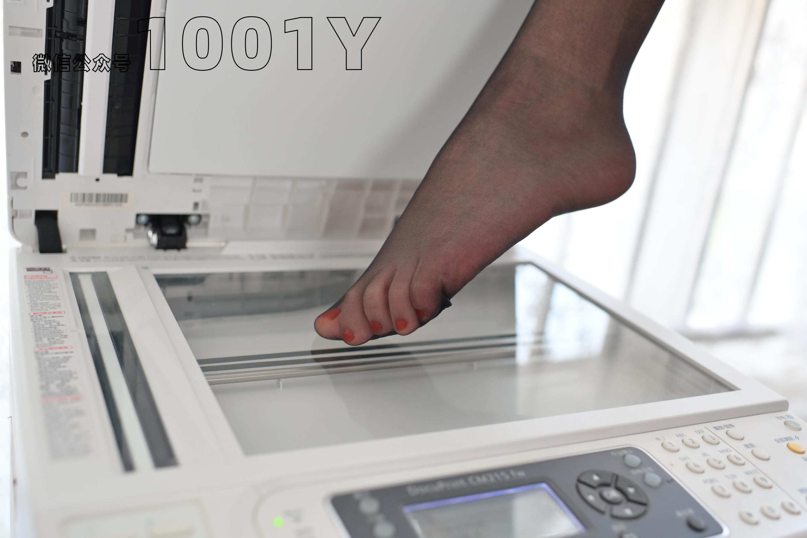 [一千零一夜IESS] 西瓜 《我的小秘书2》_第1张