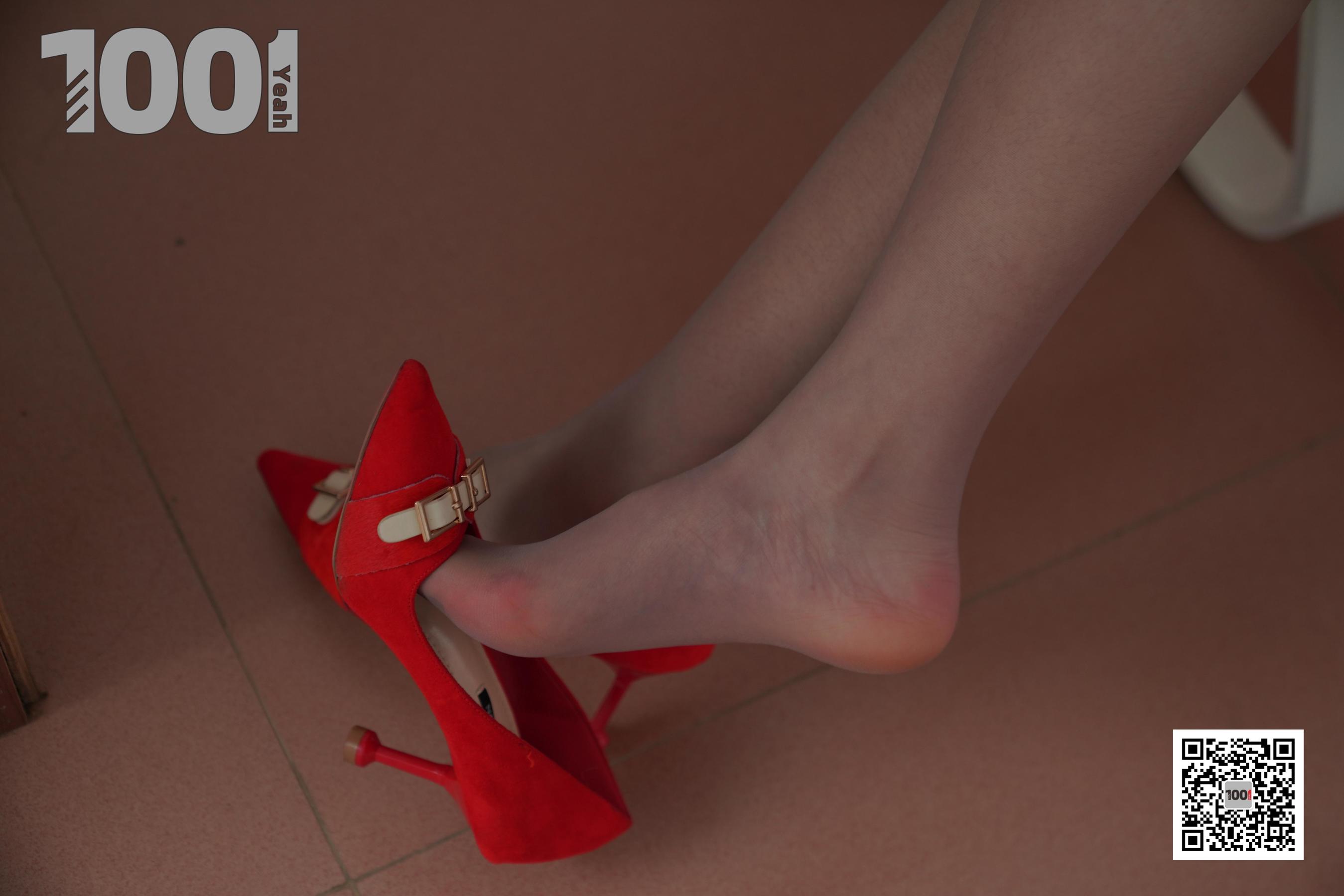 [IESS一千零一夜] 模特：草莓《新来的实习老师4》_第4张