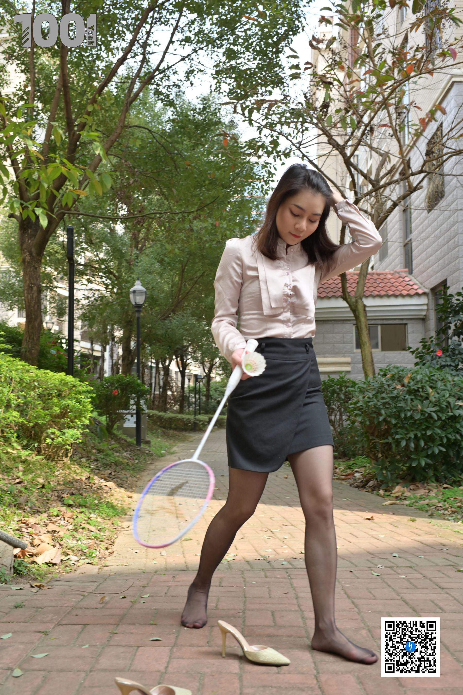 [IESS异思趣向]一千零一夜 193 真真《打羽毛球3》_第3张