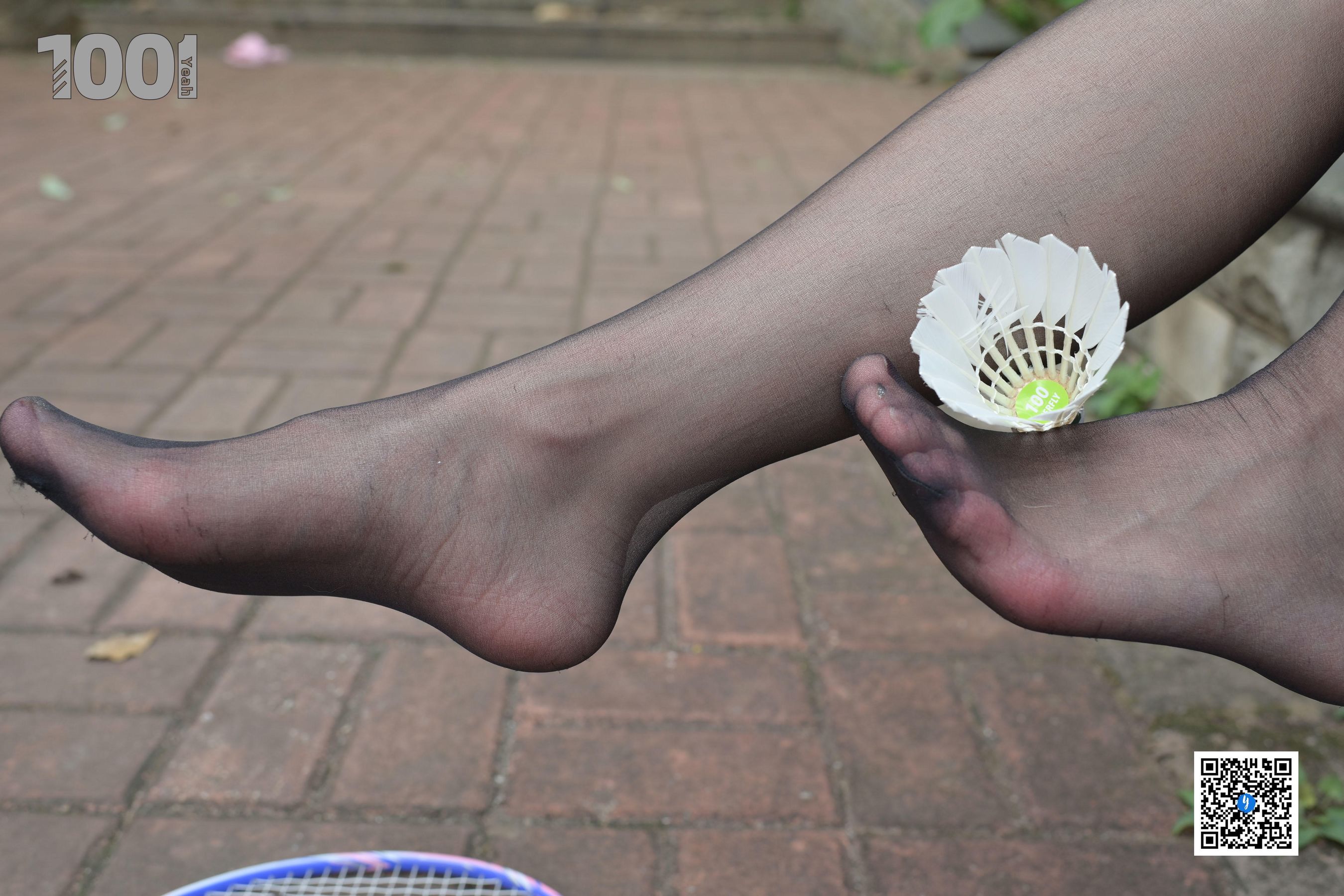 [IESS异思趣向]一千零一夜 195 真真《打羽毛球5》_第1张