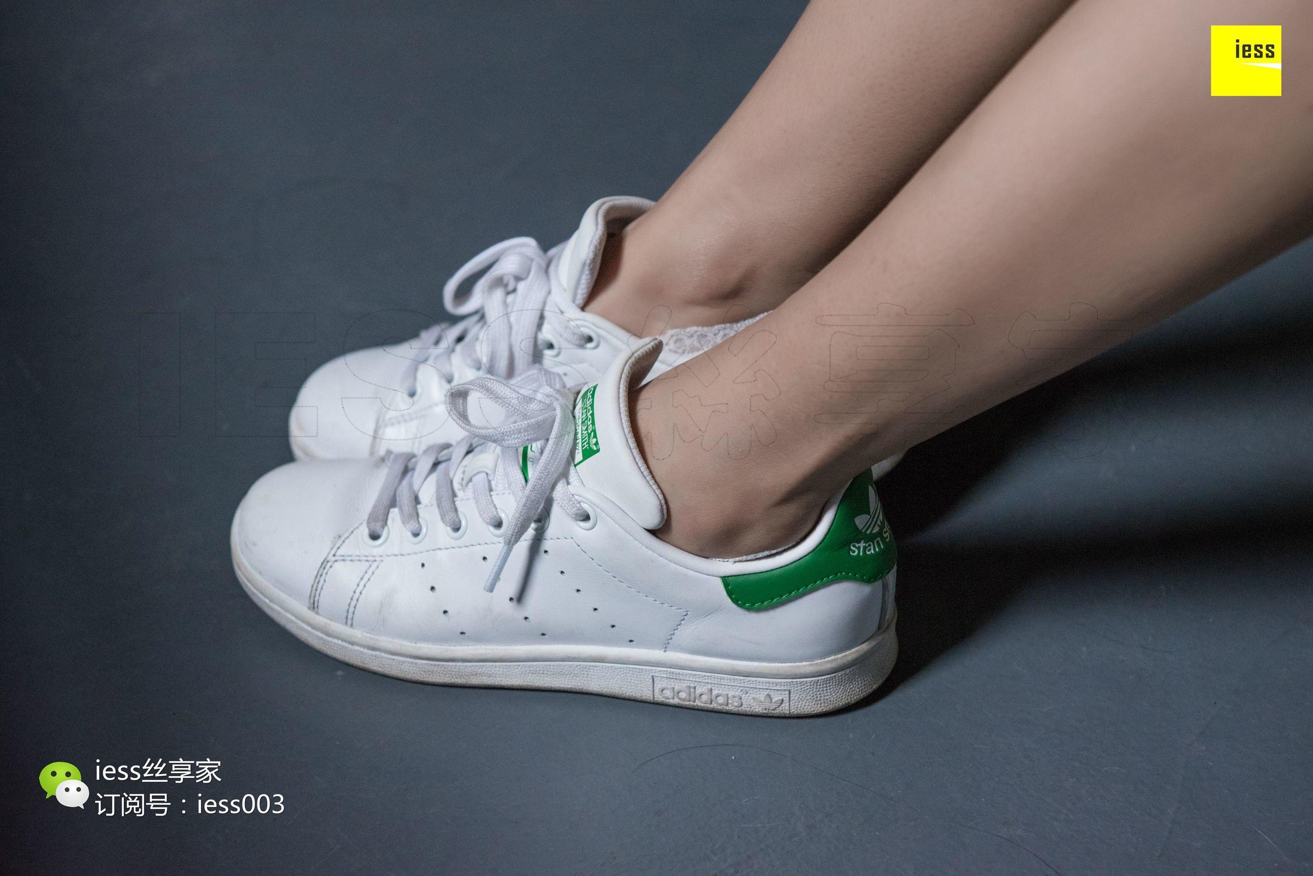 丝享家101 晶晶 《雪白的船袜美足》[IESS异思趣向]_第2张