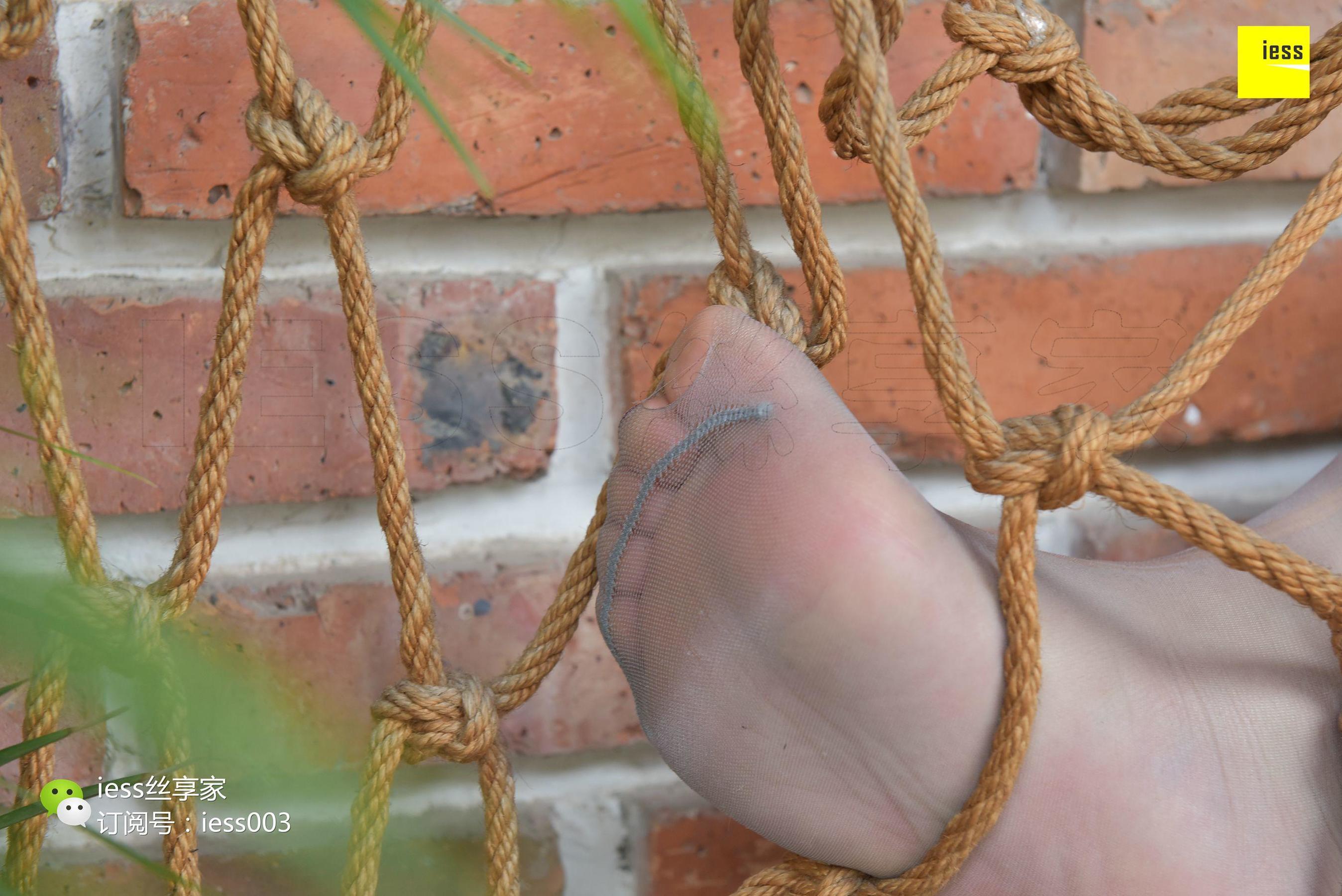 丝享家104 表妹 《纹身腿挑逗麻绳》[IESS异思趣向]_第4张