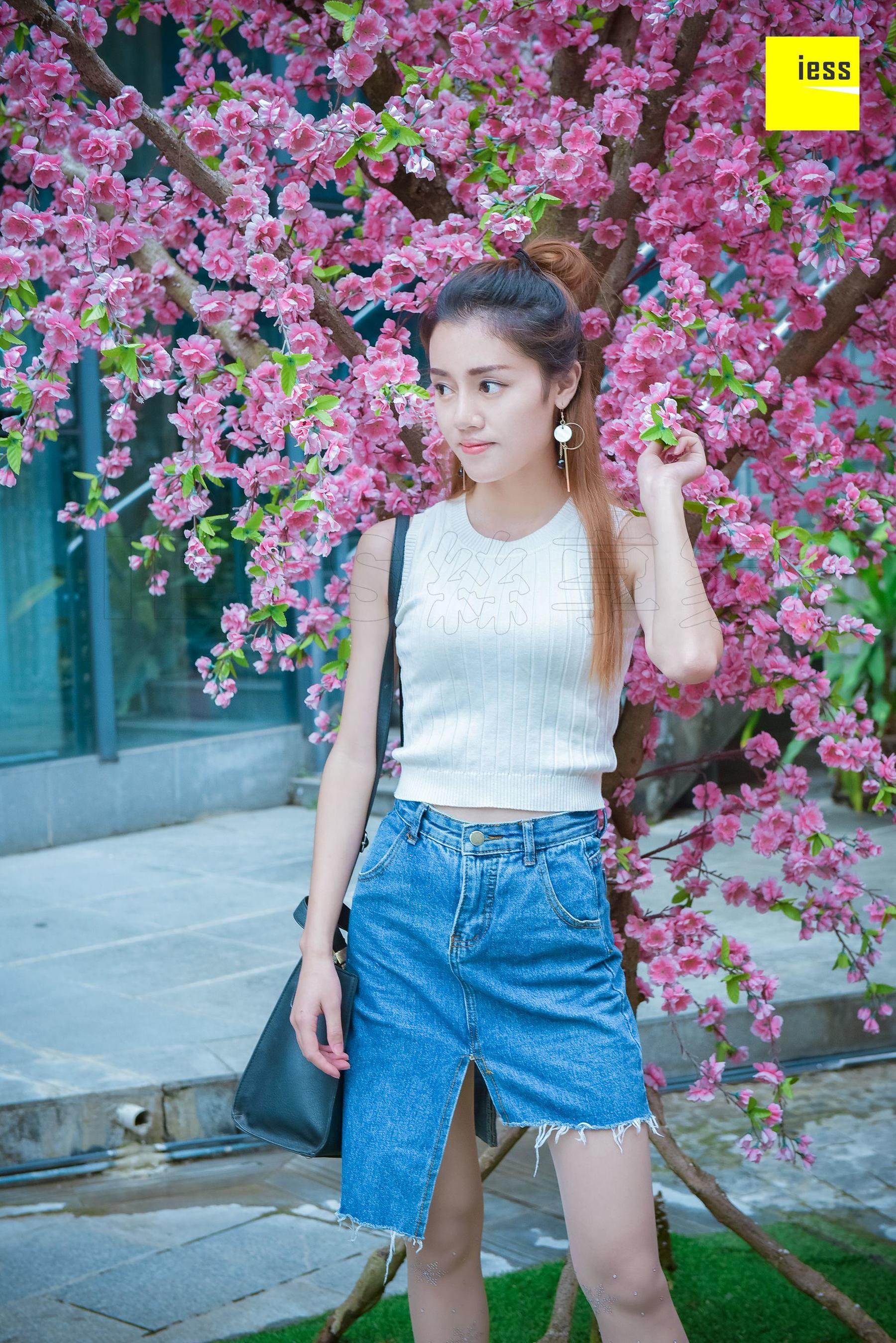 丝享家107 晶晶 《水晶白色丝袜》[IESS异思趣向]_第1张