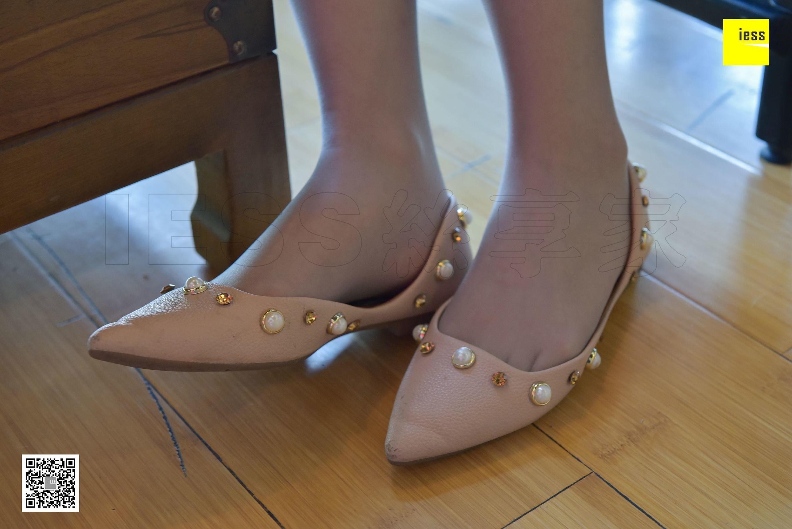 丝享家116 姗姗 《黄发美女的灰丝平底》[IESS异思趣向]_第4张