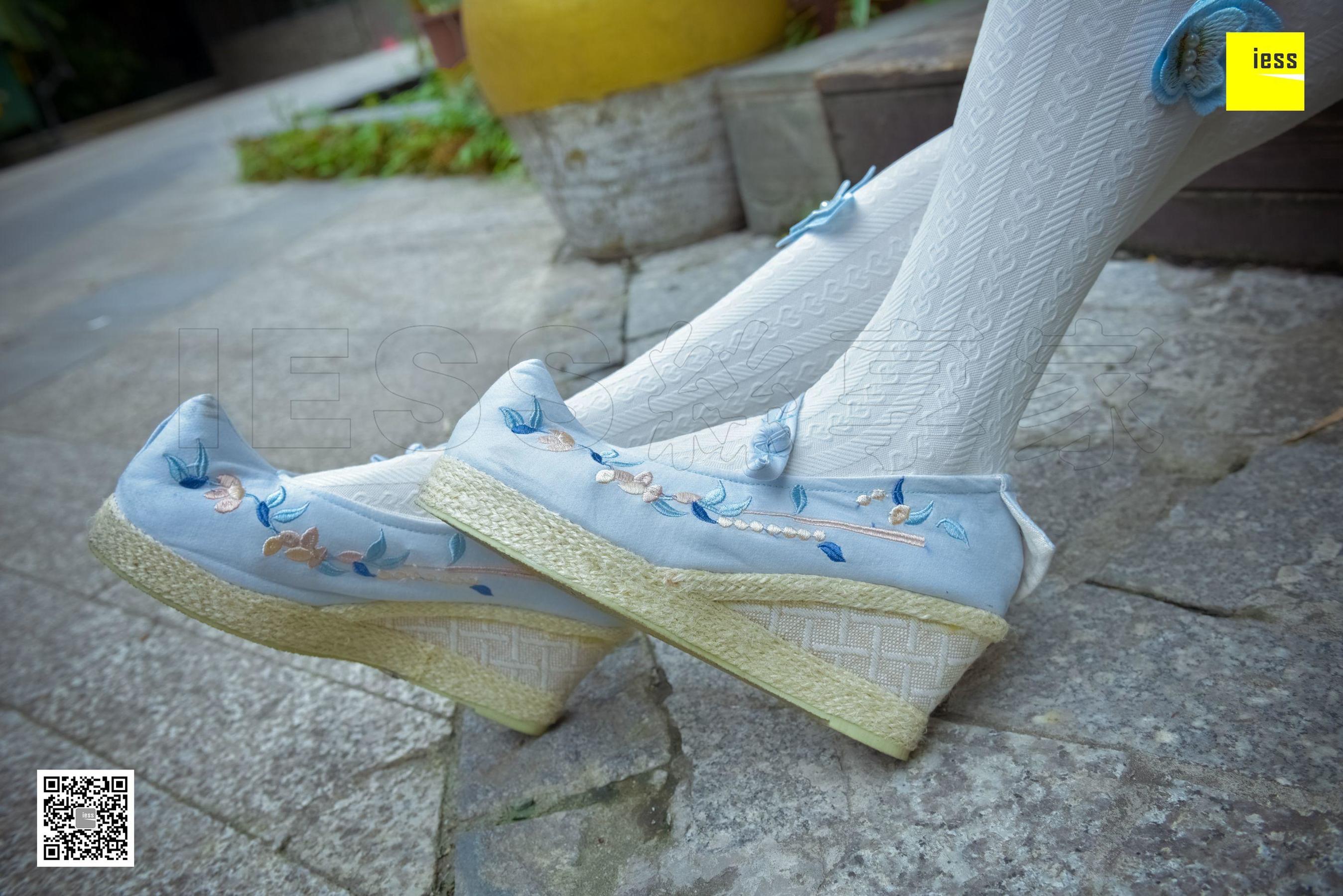 丝享家122 木木 《汉服绣花鞋白色袜》[IESS异思趣向]_第1张