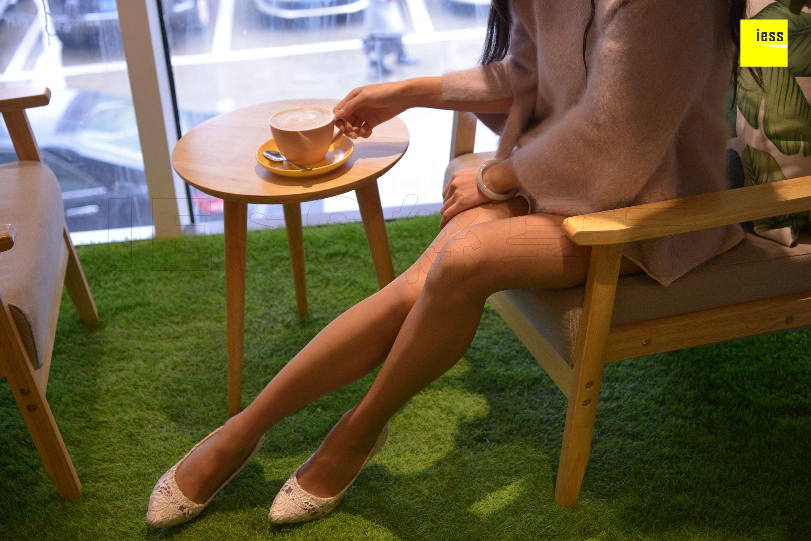 小羽《约网红喝咖啡》 [异思趣向IESS] 丝享家157_第5张