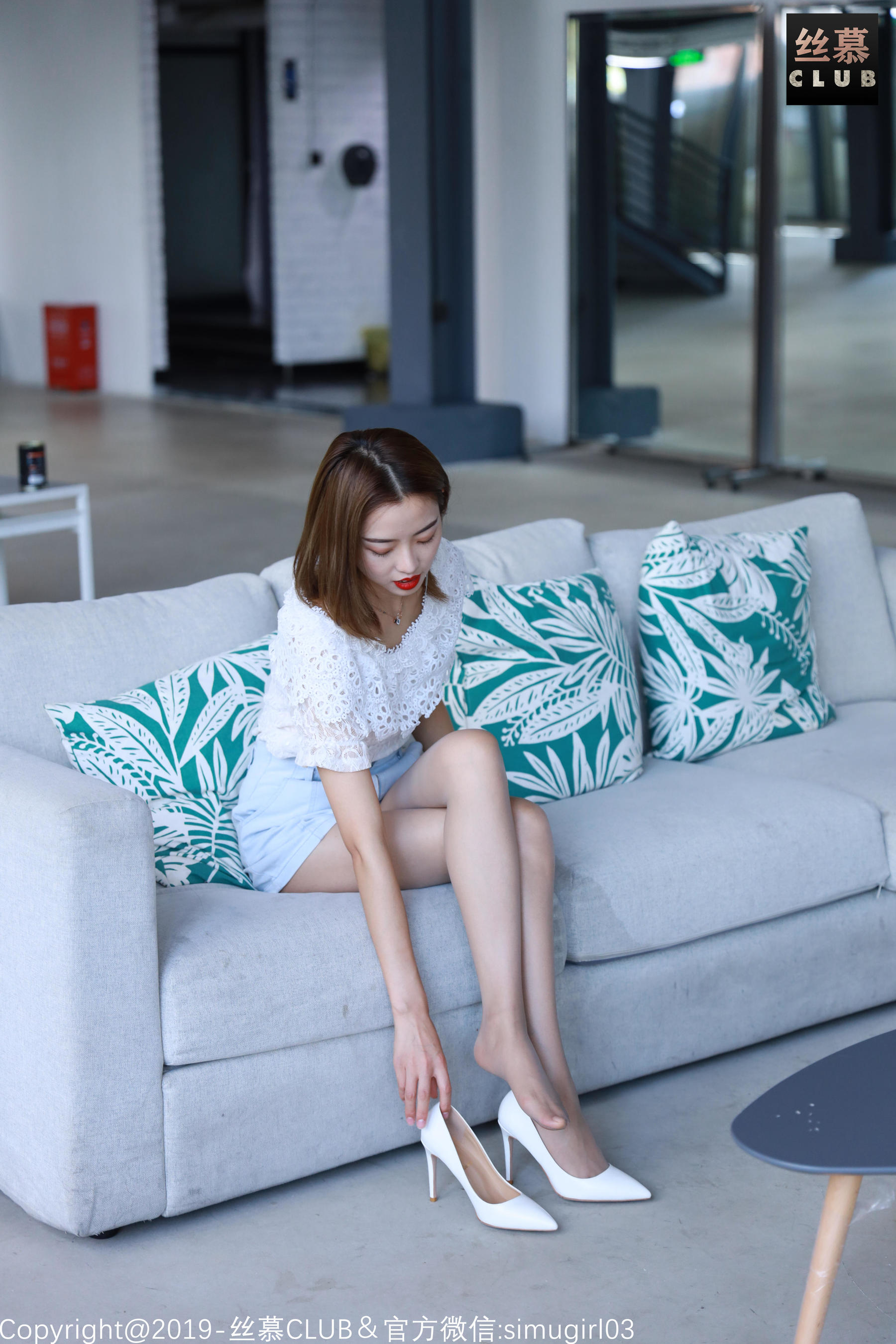 [丝慕] SM026 丹丹 天天一元《听说白色高跟和肉丝是绝配》_第3张